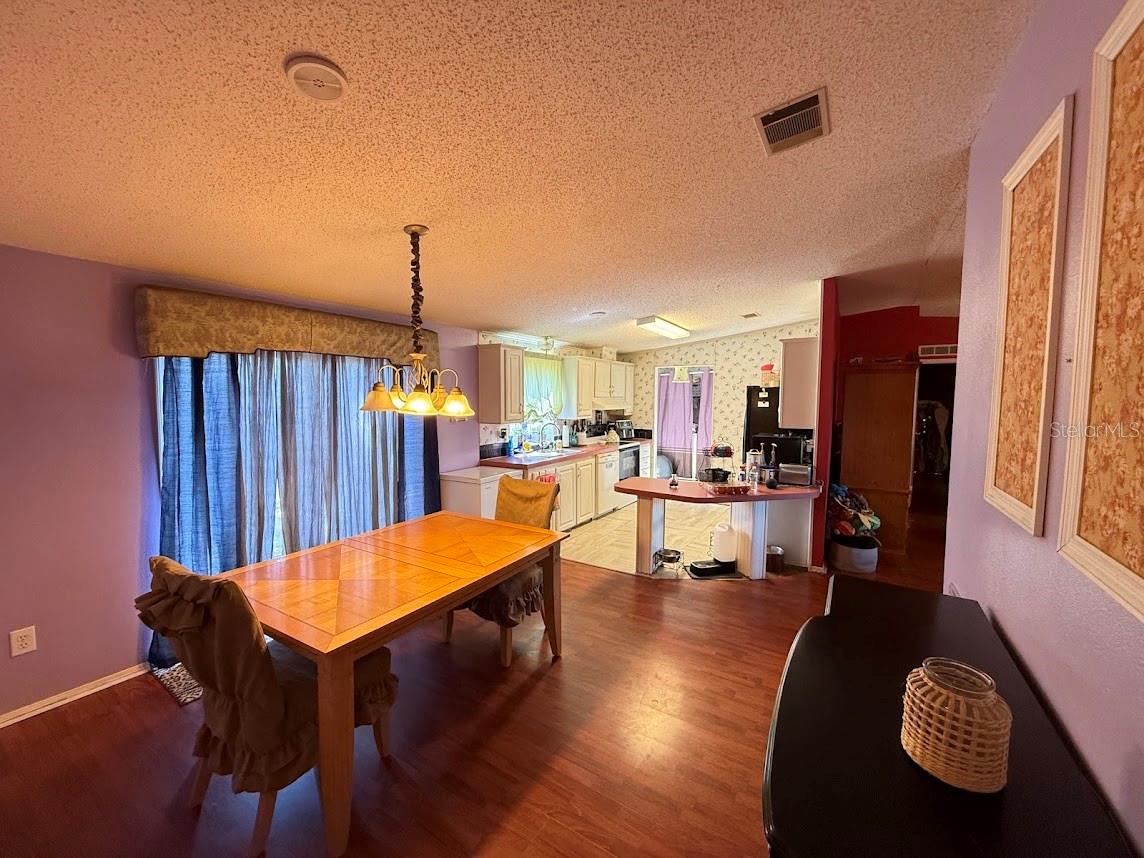 Image 11 of 19 For 4817 Rollinglen Loop W