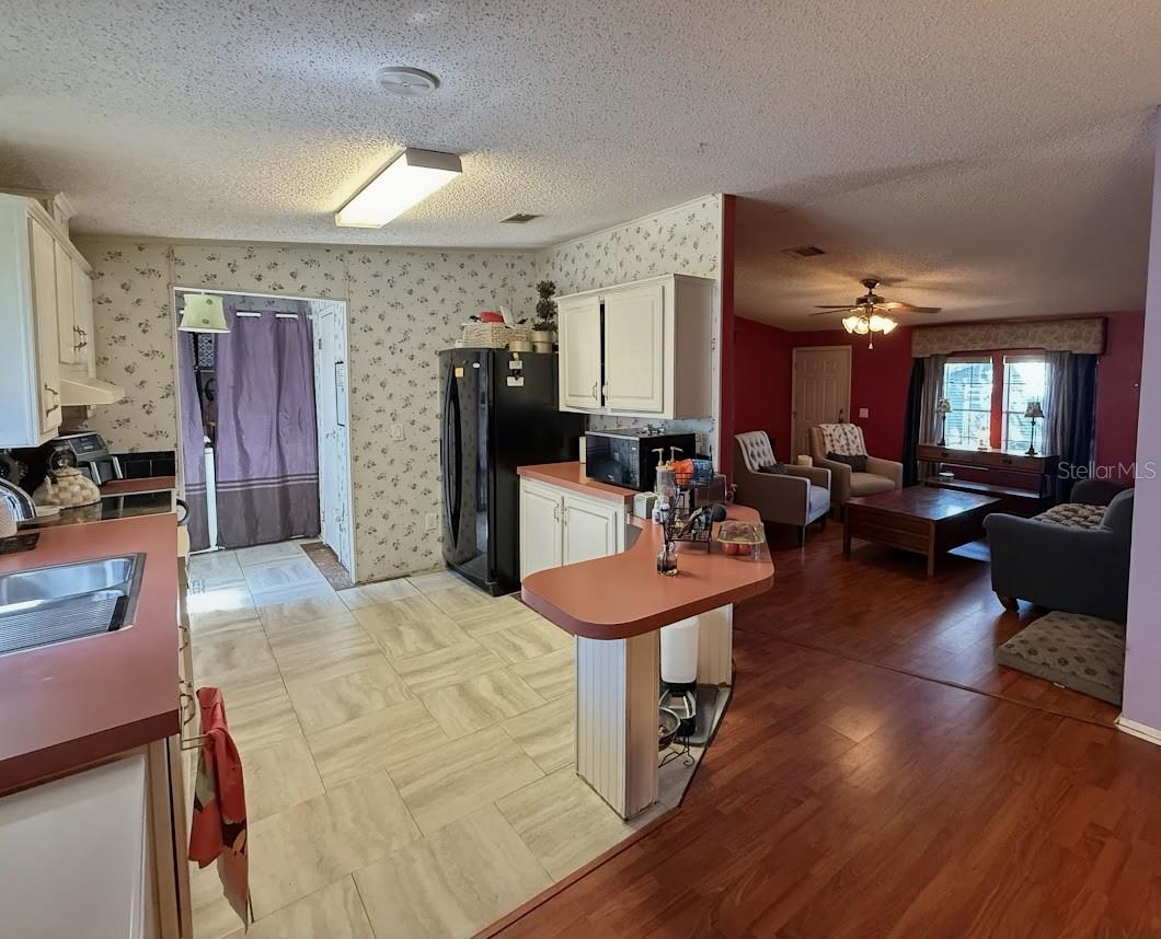 Image 7 of 19 For 4817 Rollinglen Loop W