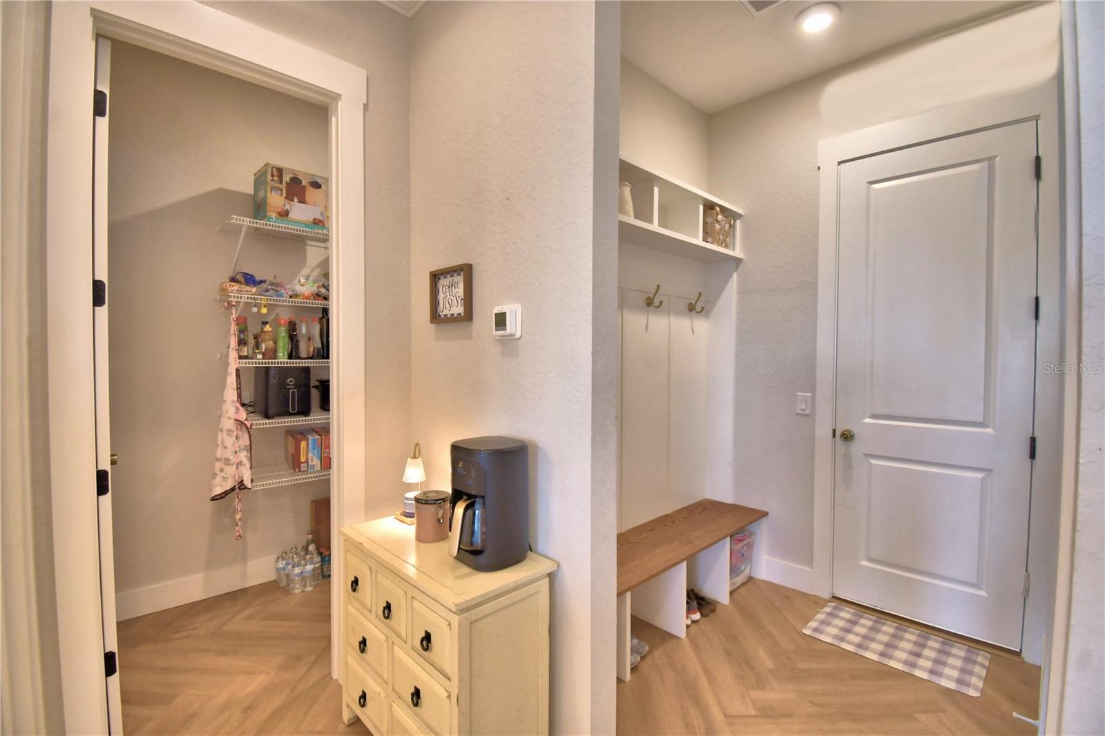 Image 27 of 100 For 203 Spring Azure Drive