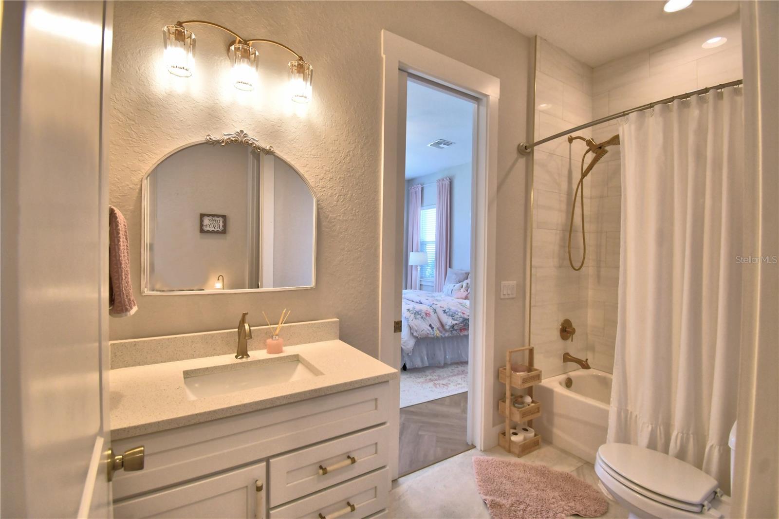 Image 29 of 100 For 203 Spring Azure Drive