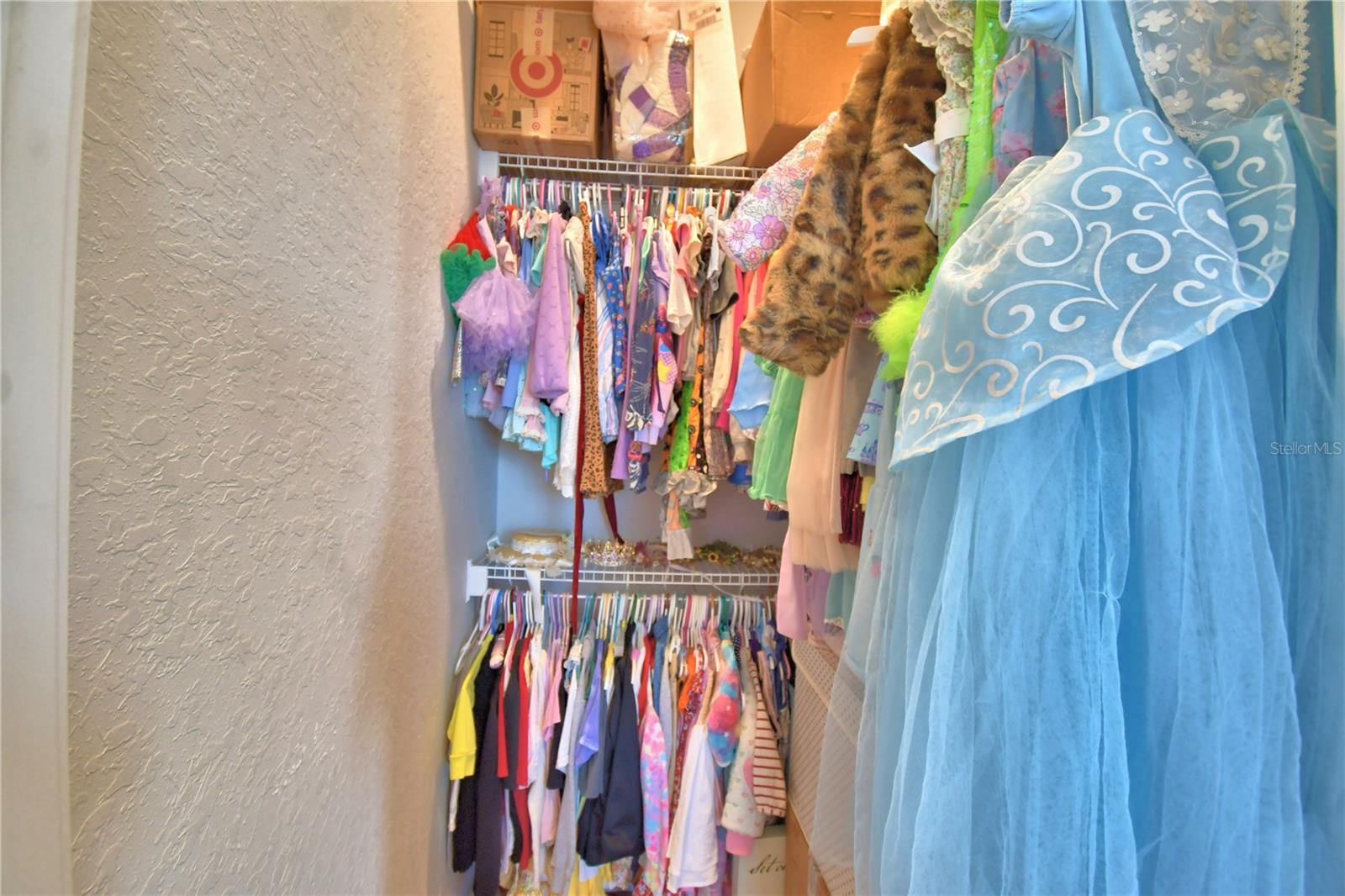 Image 36 of 100 For 203 Spring Azure Drive