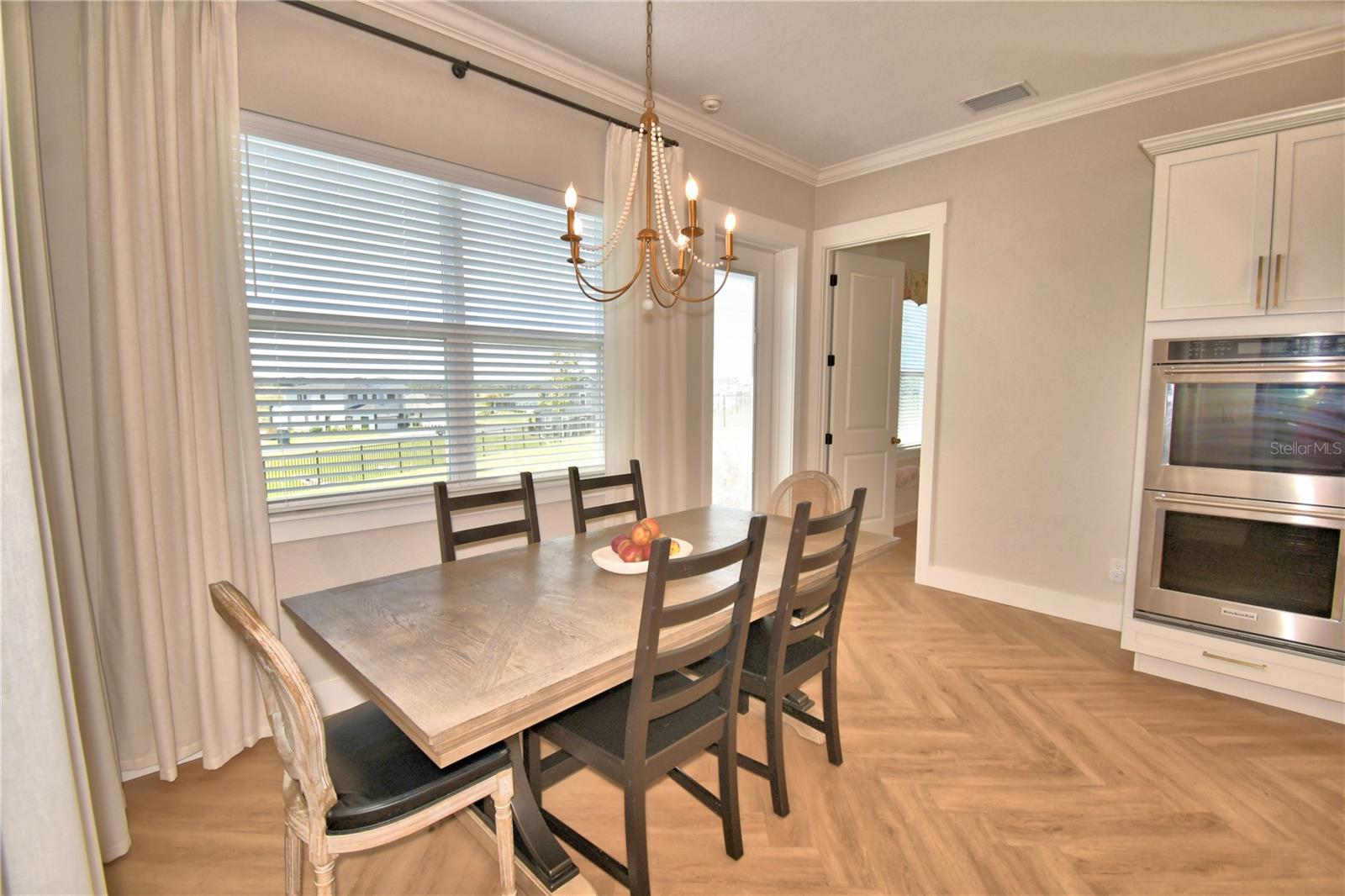 Image 39 of 100 For 203 Spring Azure Drive