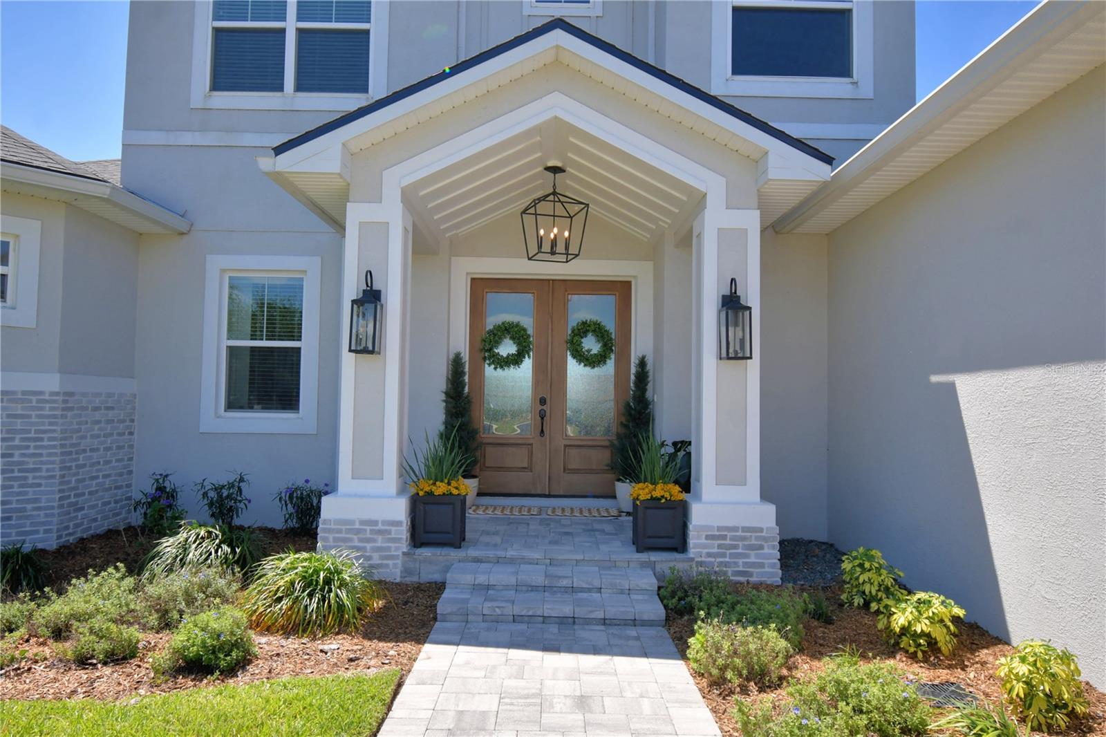 Image 4 of 100 For 203 Spring Azure Drive