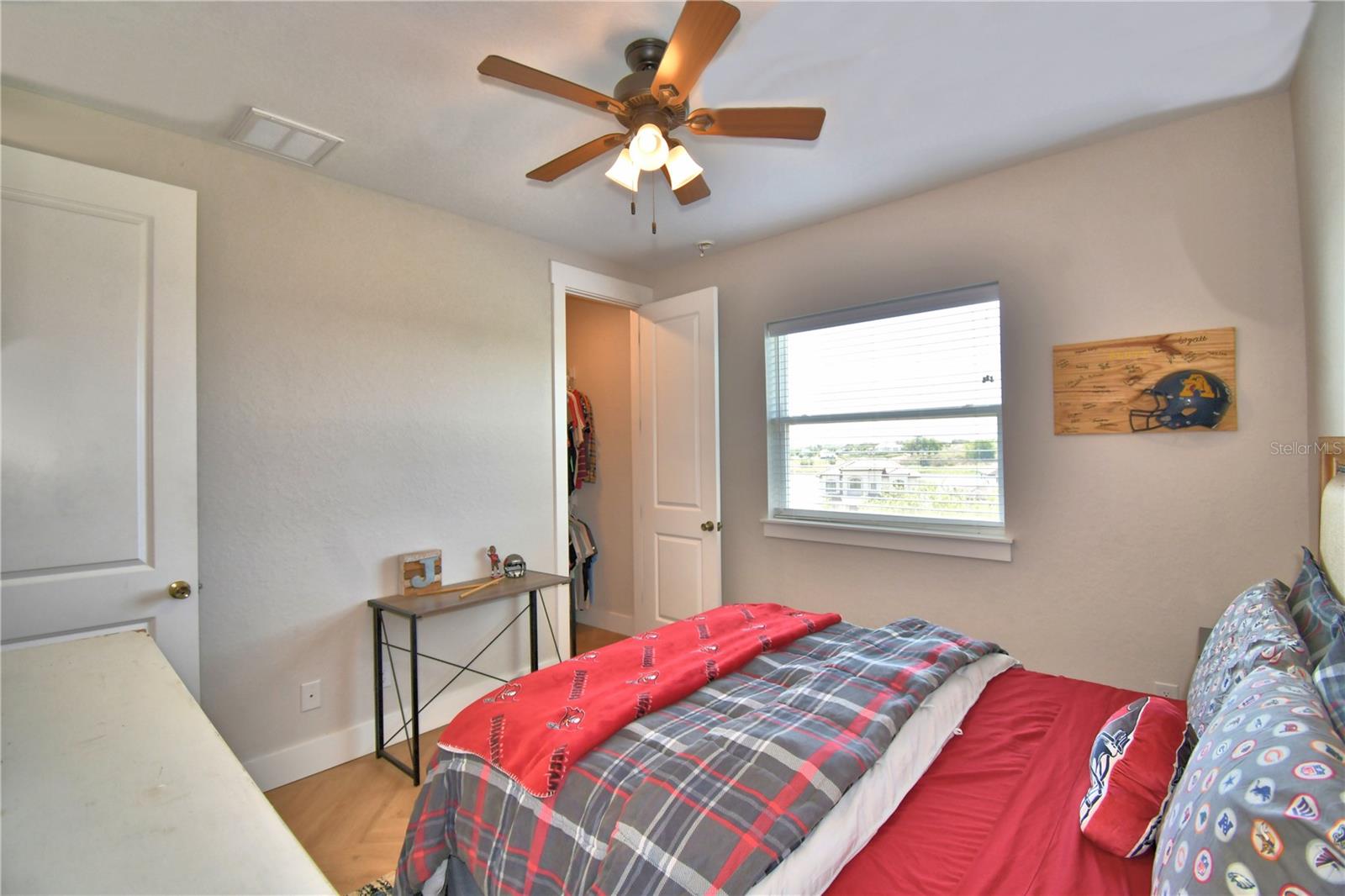 Image 61 of 100 For 203 Spring Azure Drive