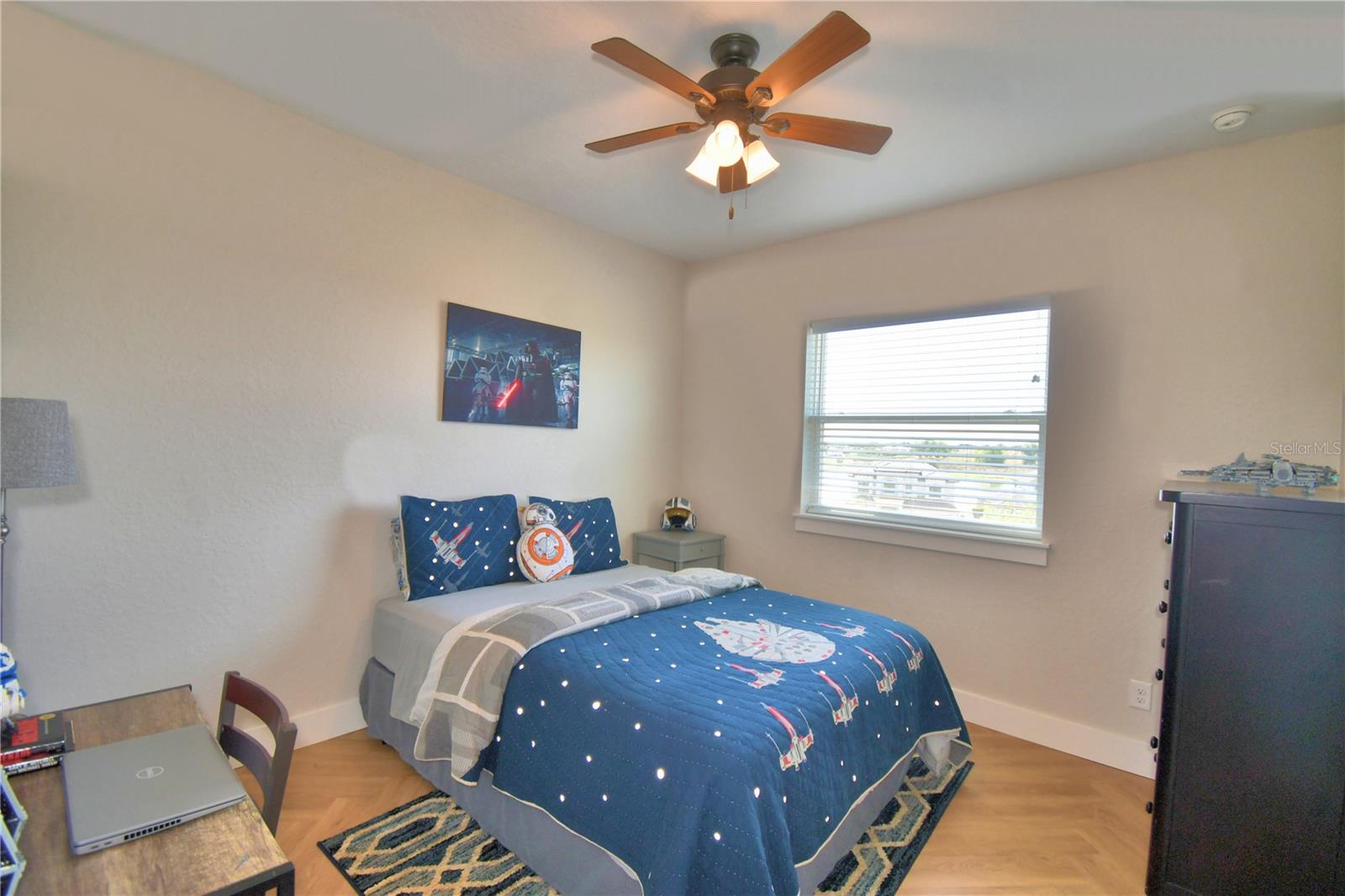 Image 74 of 100 For 203 Spring Azure Drive