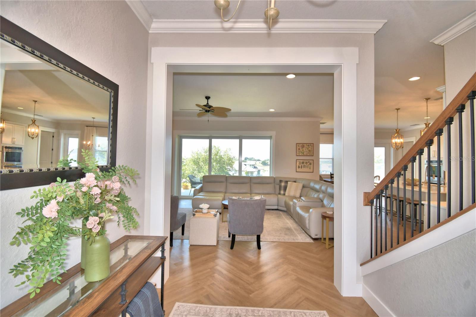 Image 8 of 100 For 203 Spring Azure Drive