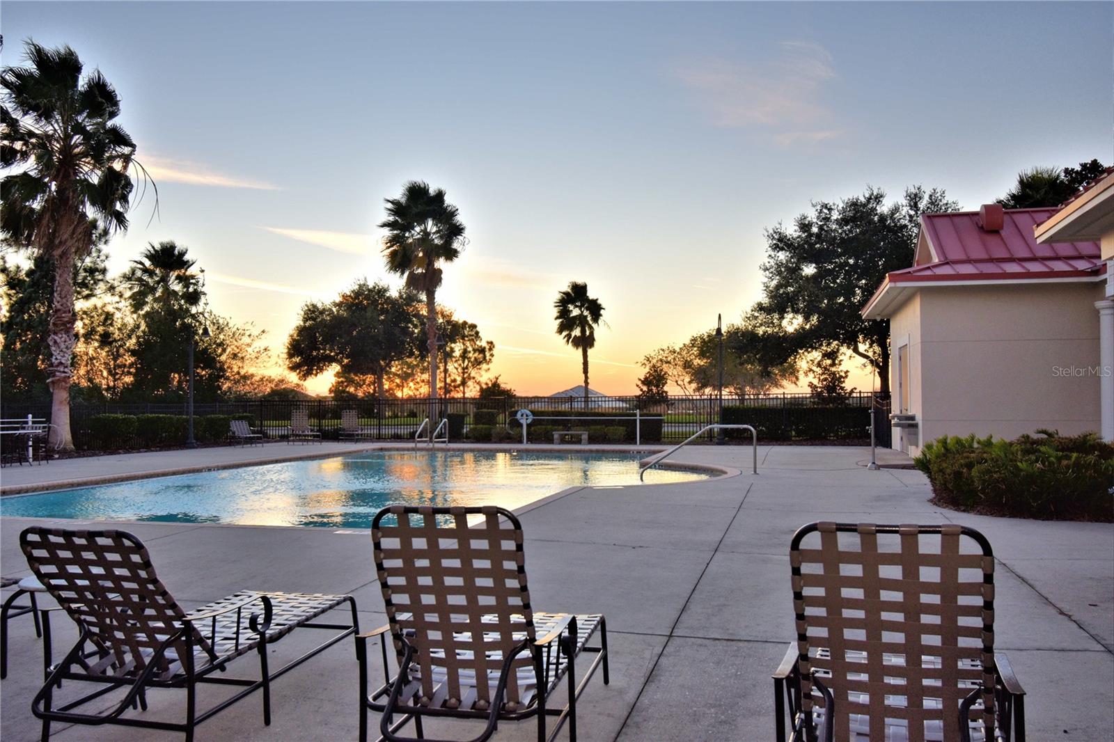 Image 94 of 100 For 203 Spring Azure Drive