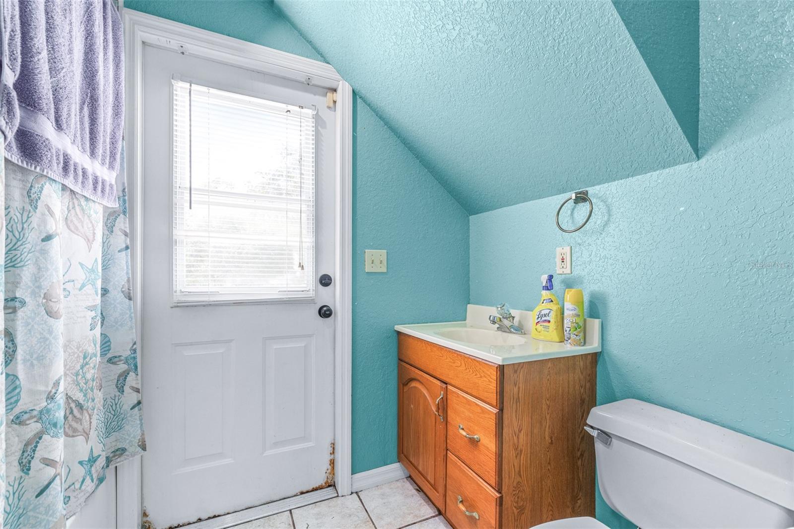 Image 17 of 25 For 954 Odoniel Drive