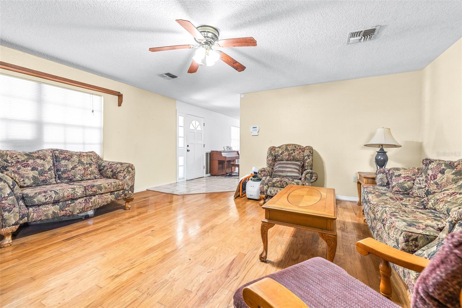 Image 4 of 25 For 954 Odoniel Drive