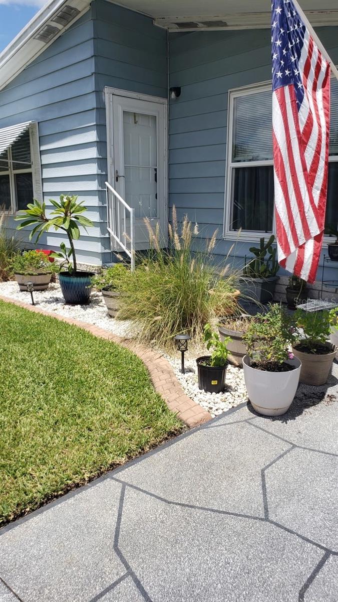 Image 12 of 100 For 336 Victoria Drive