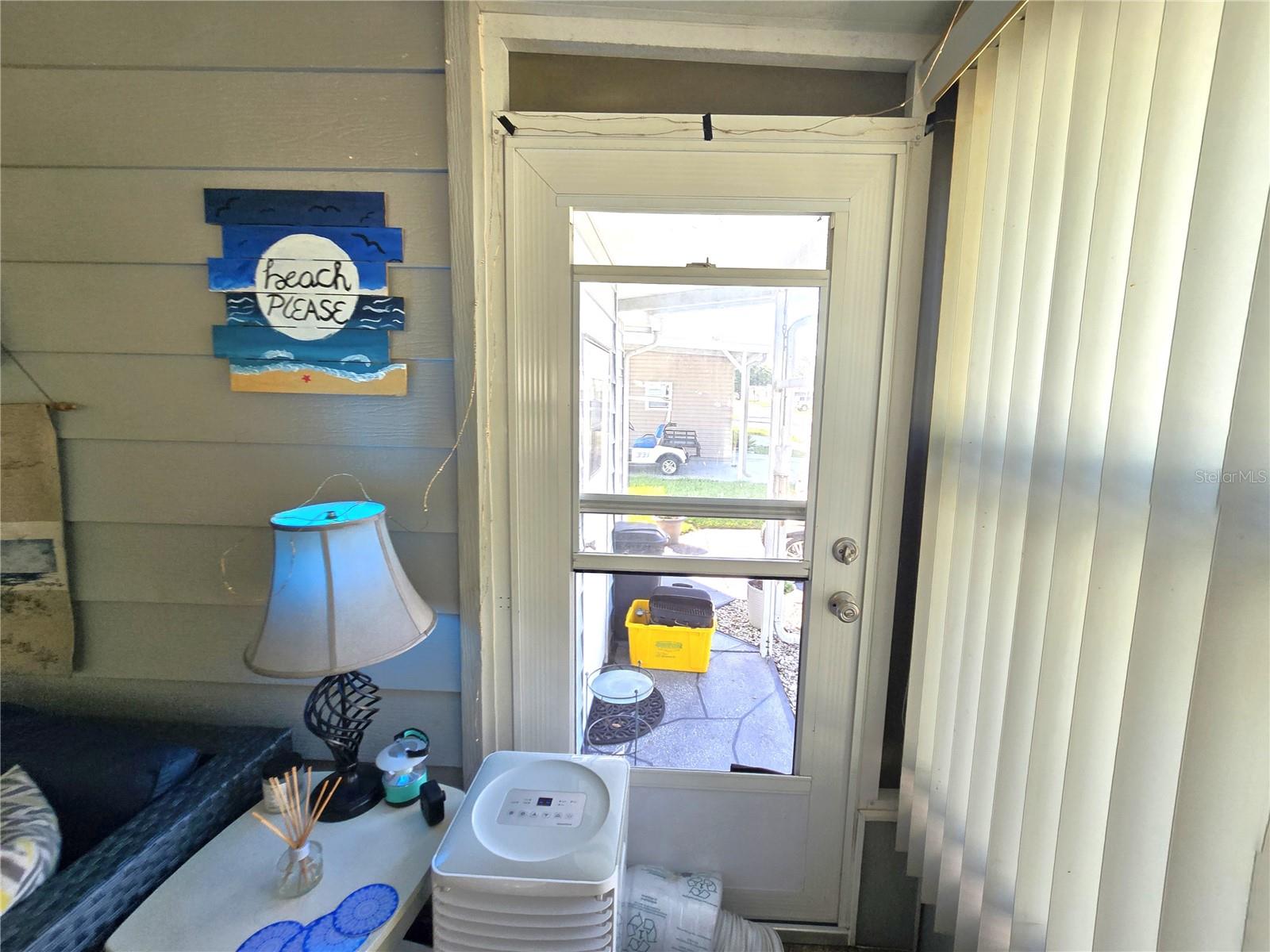 Image 20 of 100 For 336 Victoria Drive