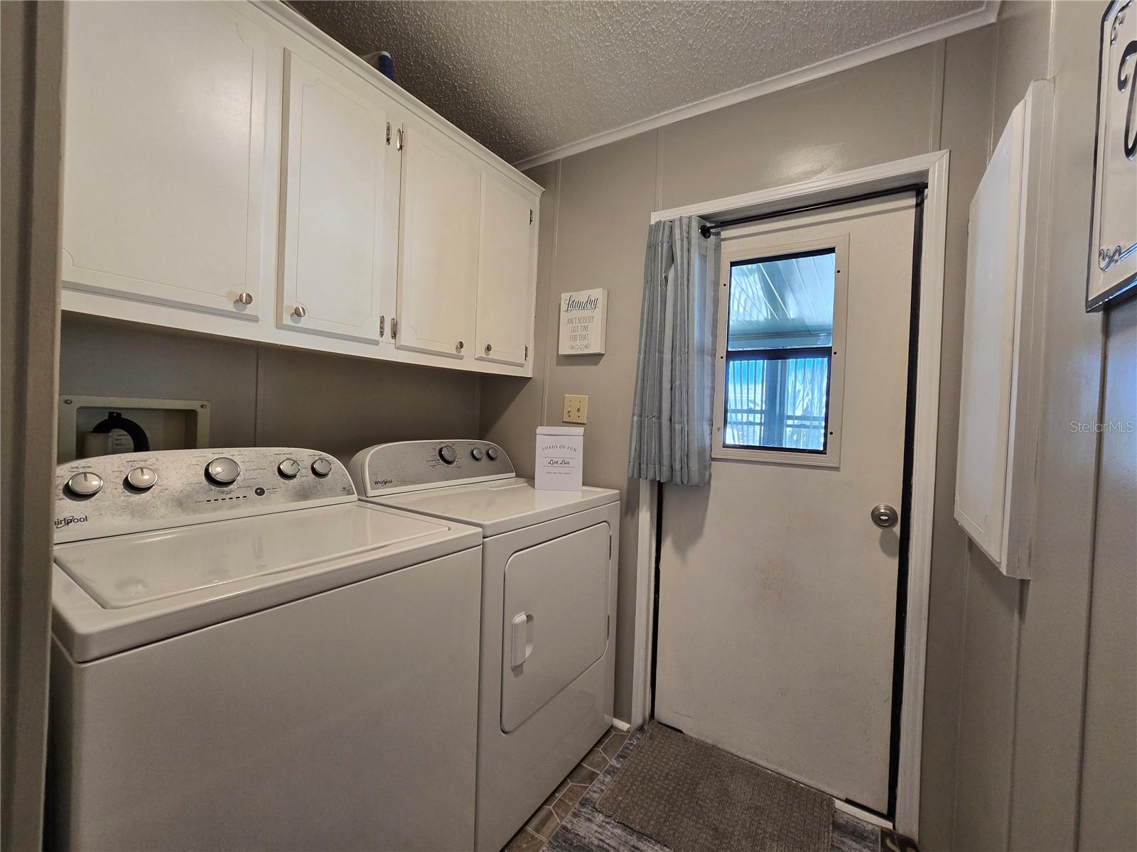 Image 22 of 100 For 336 Victoria Drive