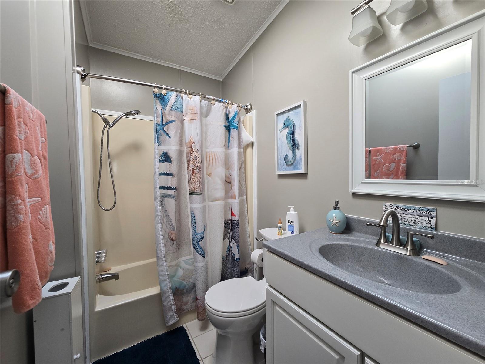 Image 27 of 100 For 336 Victoria Drive