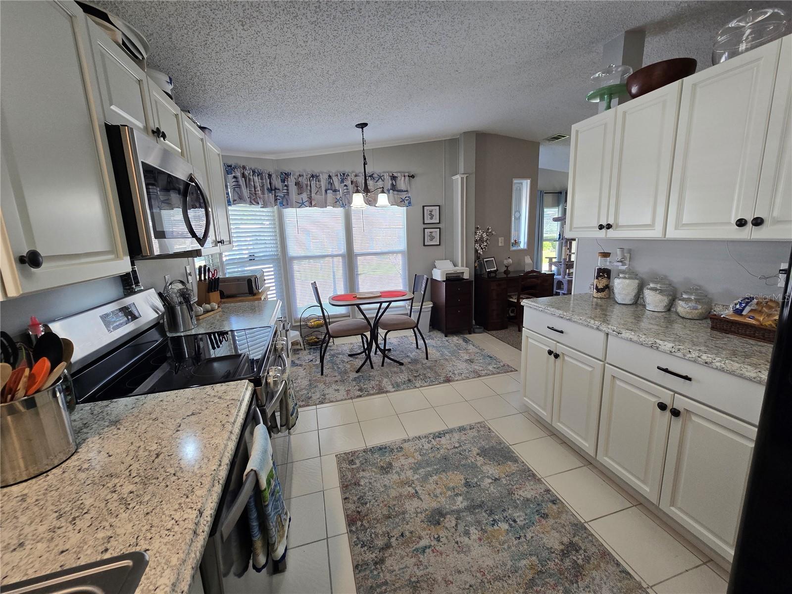 Image 37 of 100 For 336 Victoria Drive