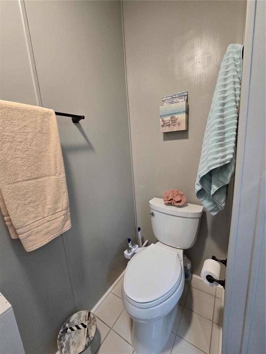 Image 49 of 100 For 336 Victoria Drive