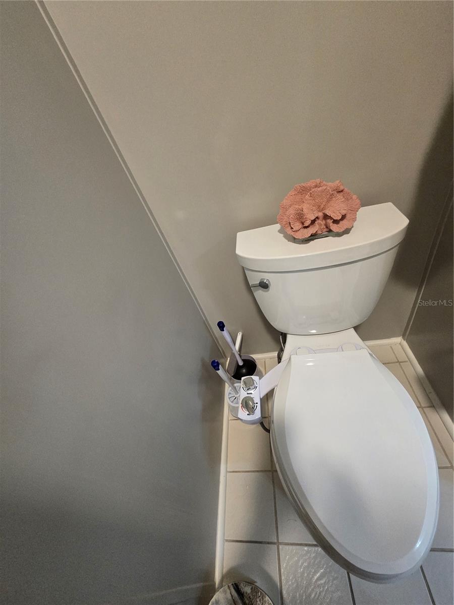 Image 51 of 100 For 336 Victoria Drive