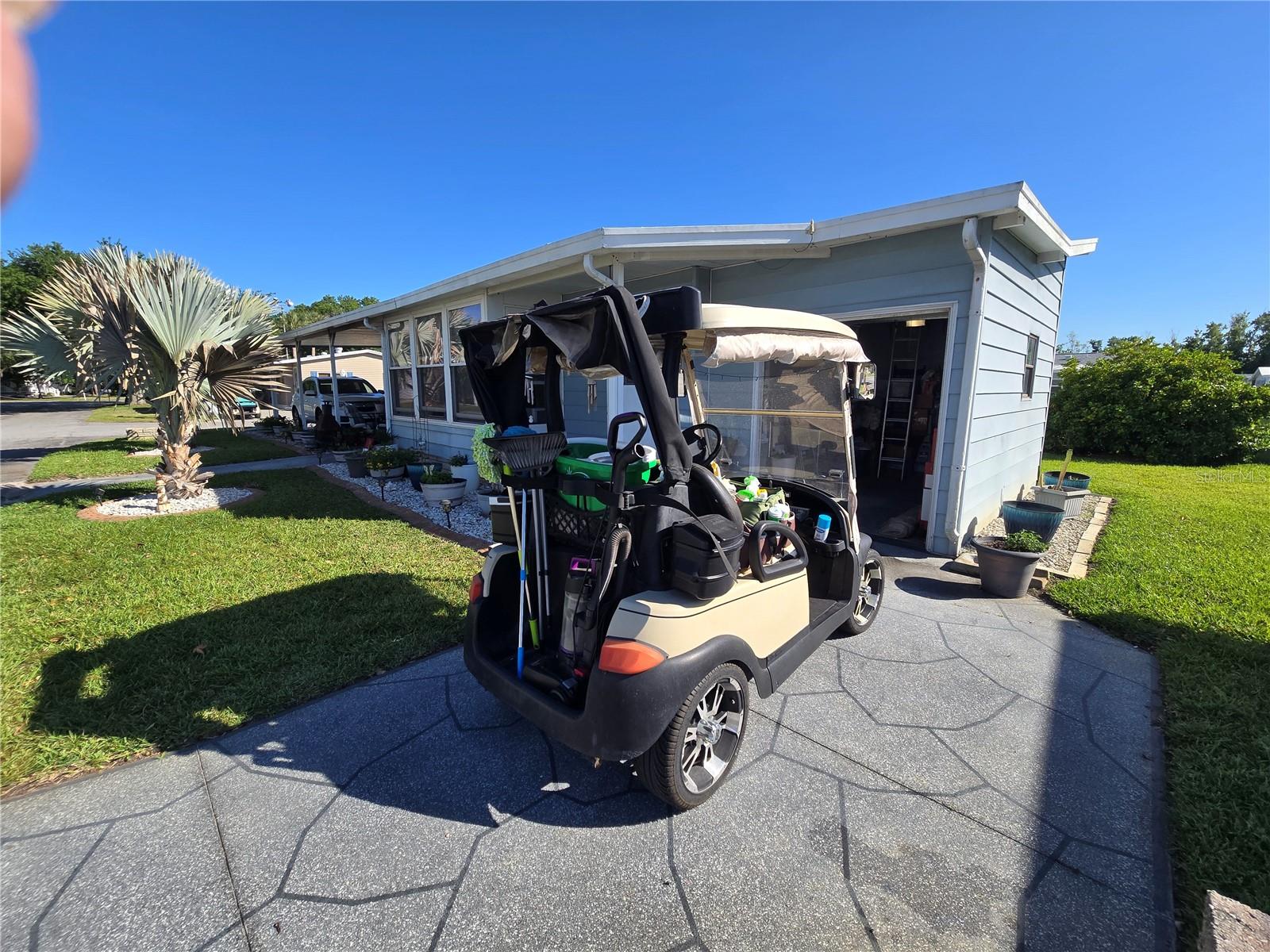 Image 6 of 100 For 336 Victoria Drive