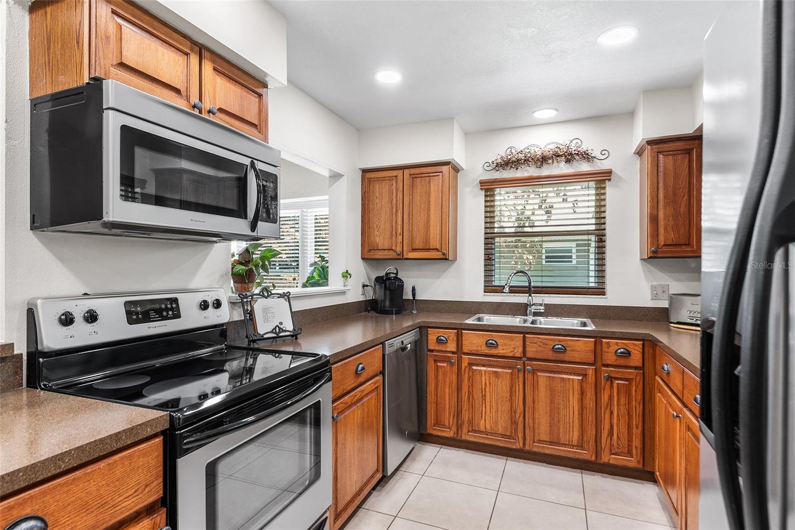 Image 15 of 41 For 510 Eastlake Dr