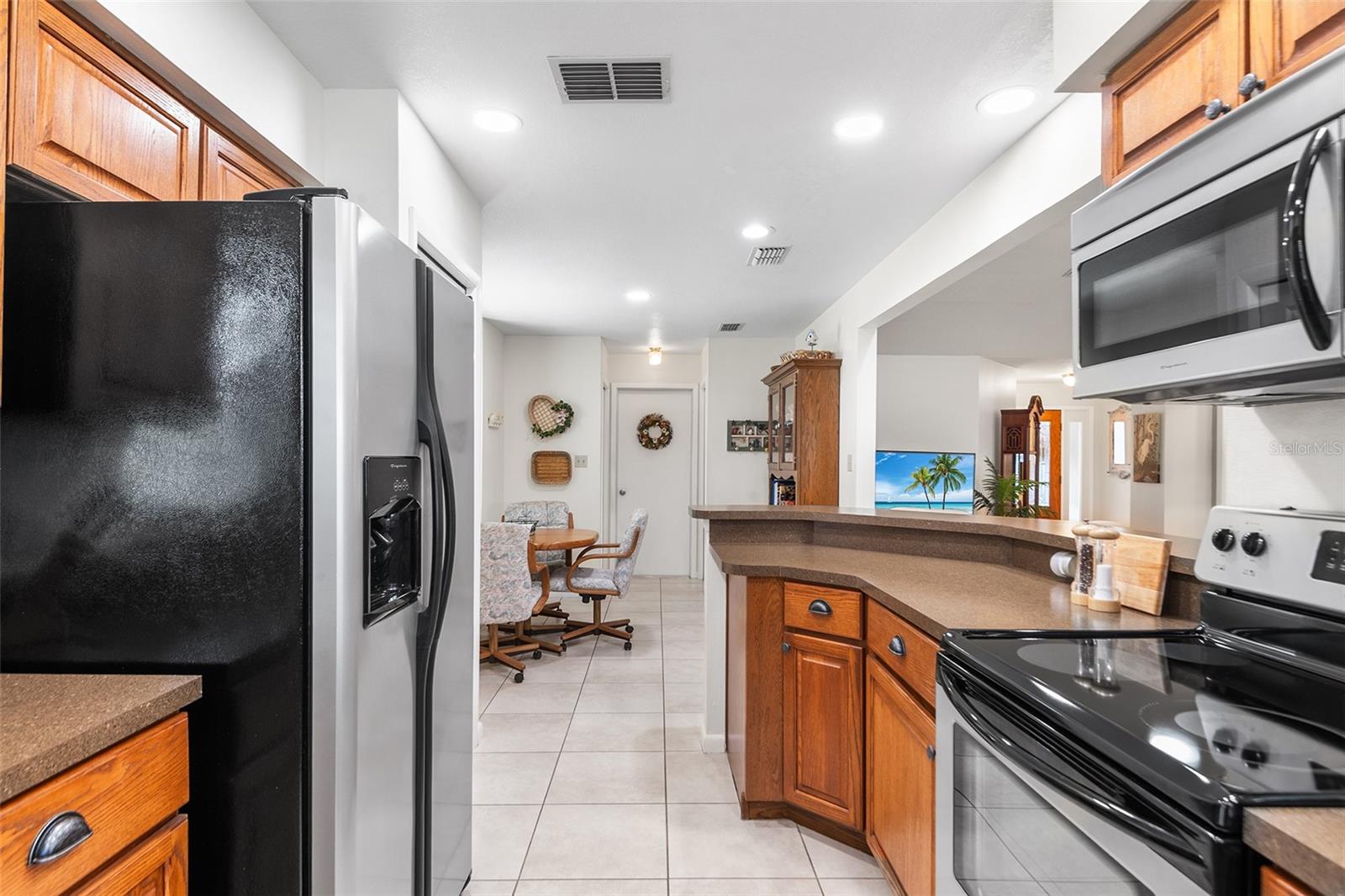 Image 17 of 41 For 510 Eastlake Dr