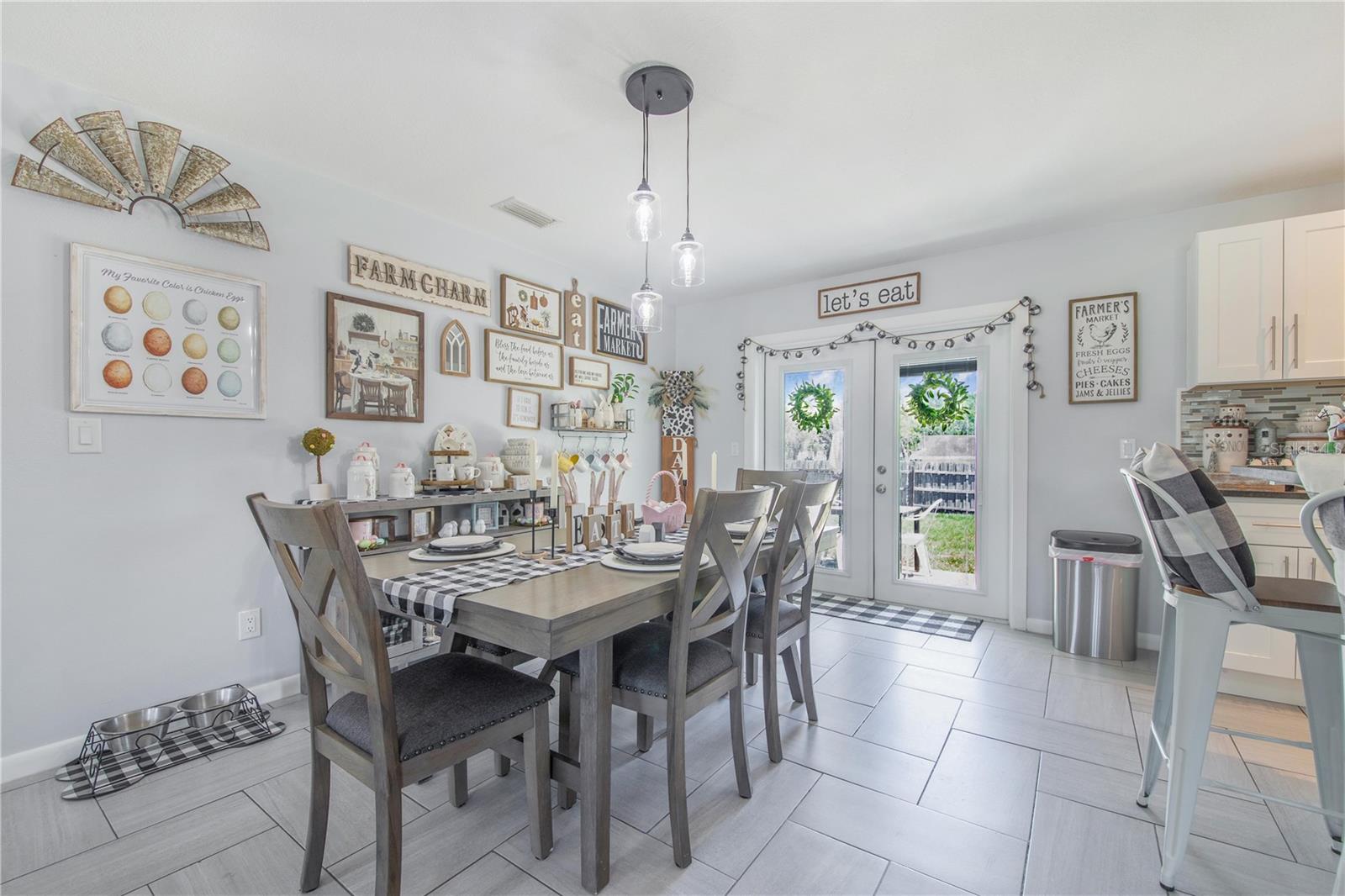 Image 12 of 44 For 838 Sherwood Drive