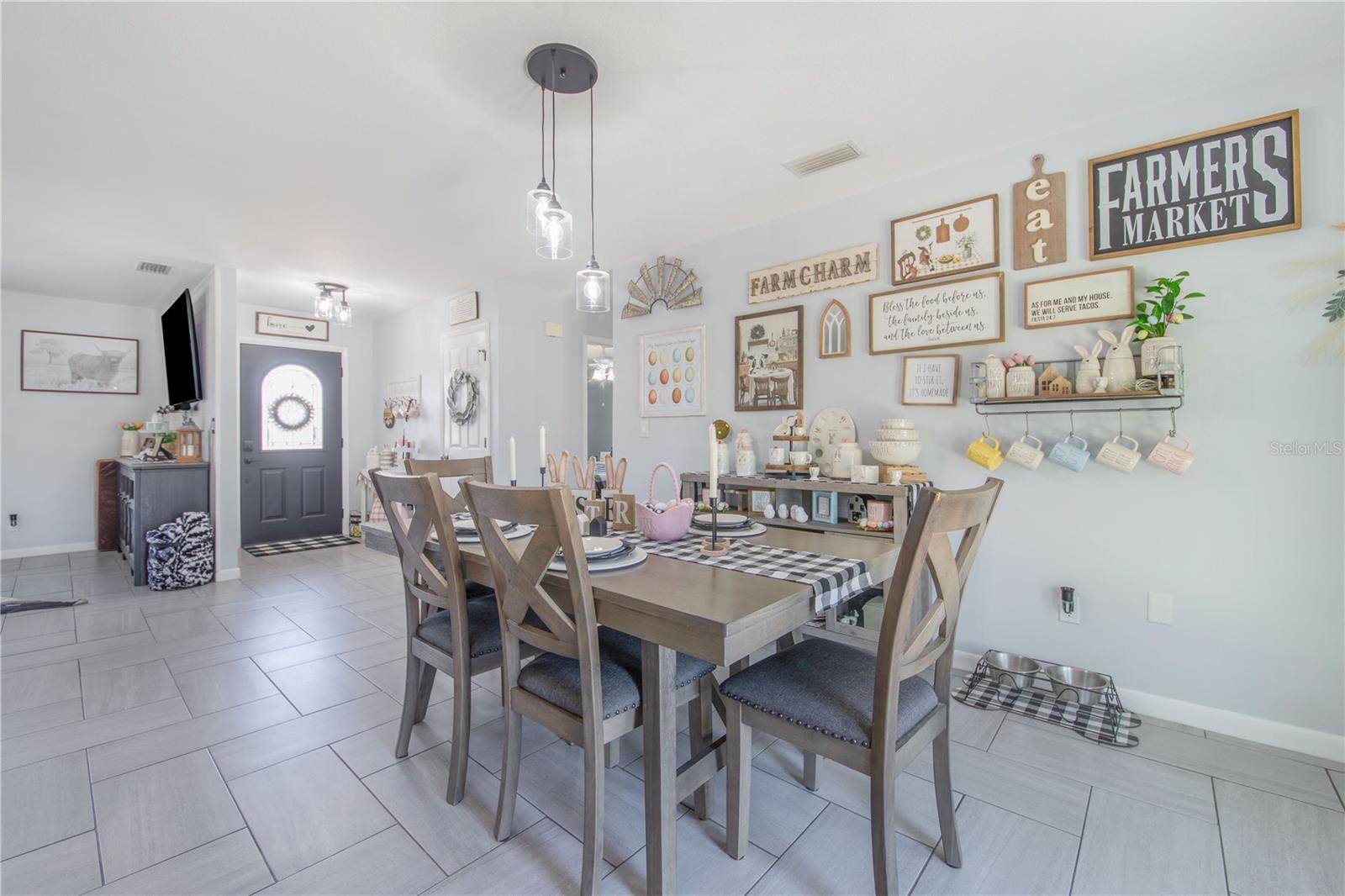 Image 13 of 44 For 838 Sherwood Drive