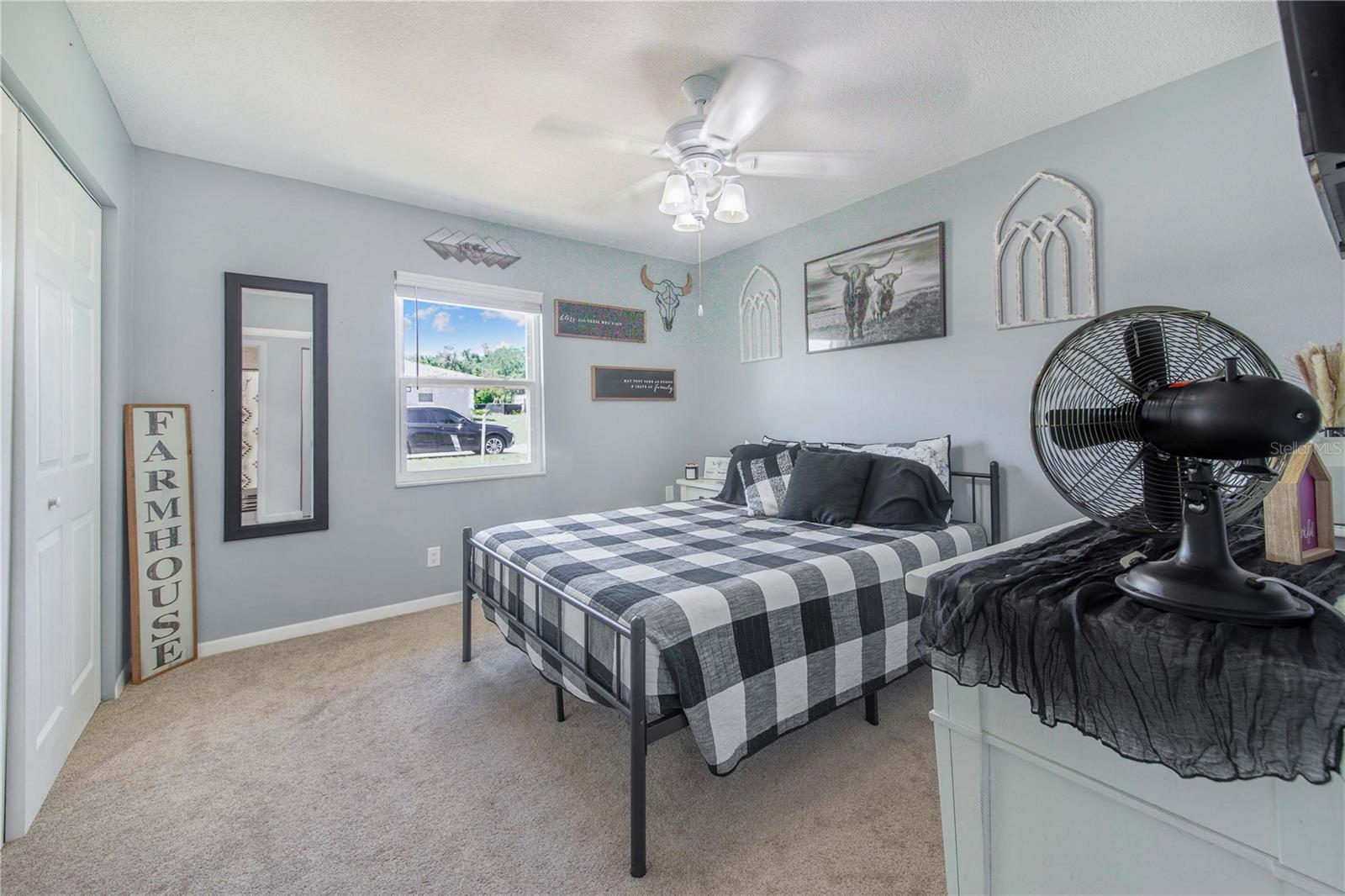 Image 19 of 44 For 838 Sherwood Drive