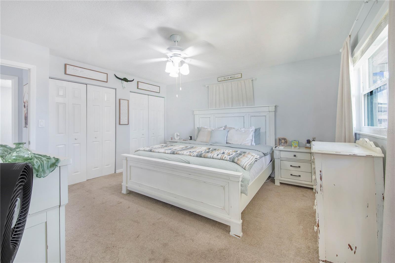 Image 23 of 44 For 838 Sherwood Drive