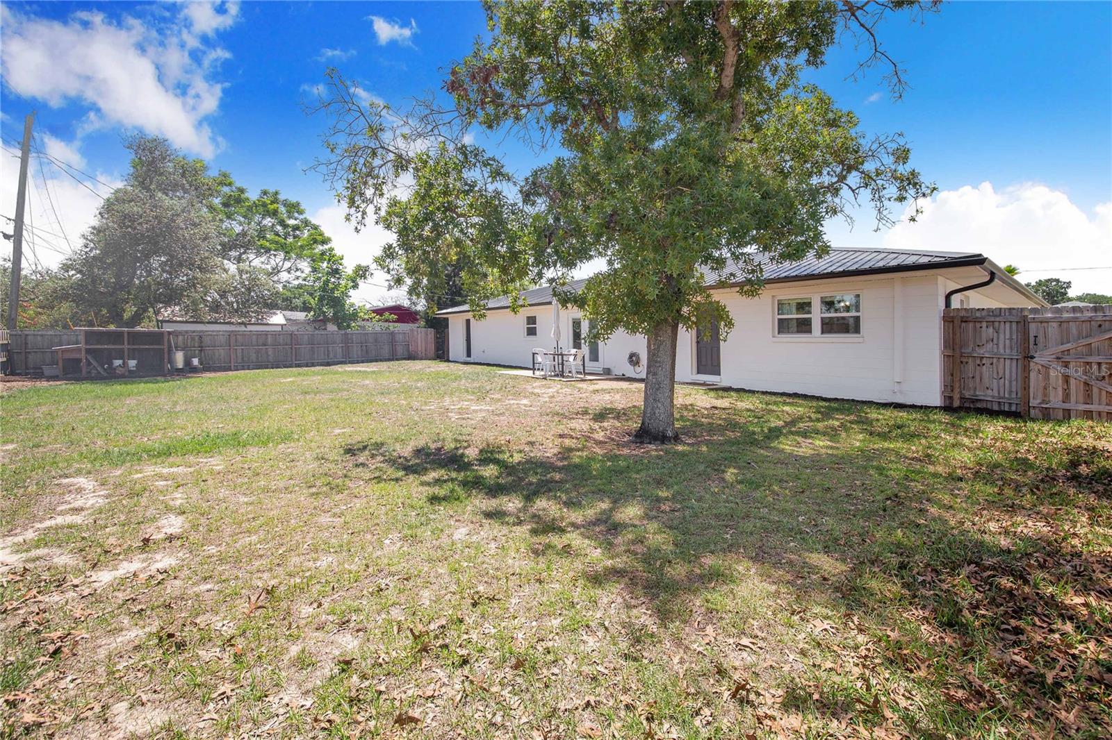 Image 28 of 44 For 838 Sherwood Drive