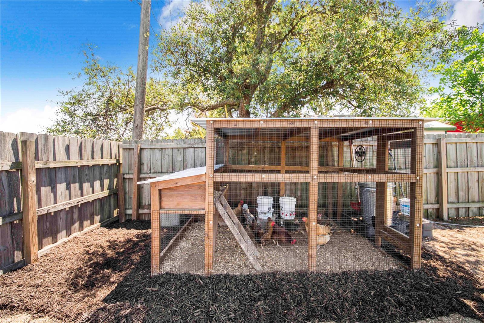 Image 29 of 44 For 838 Sherwood Drive