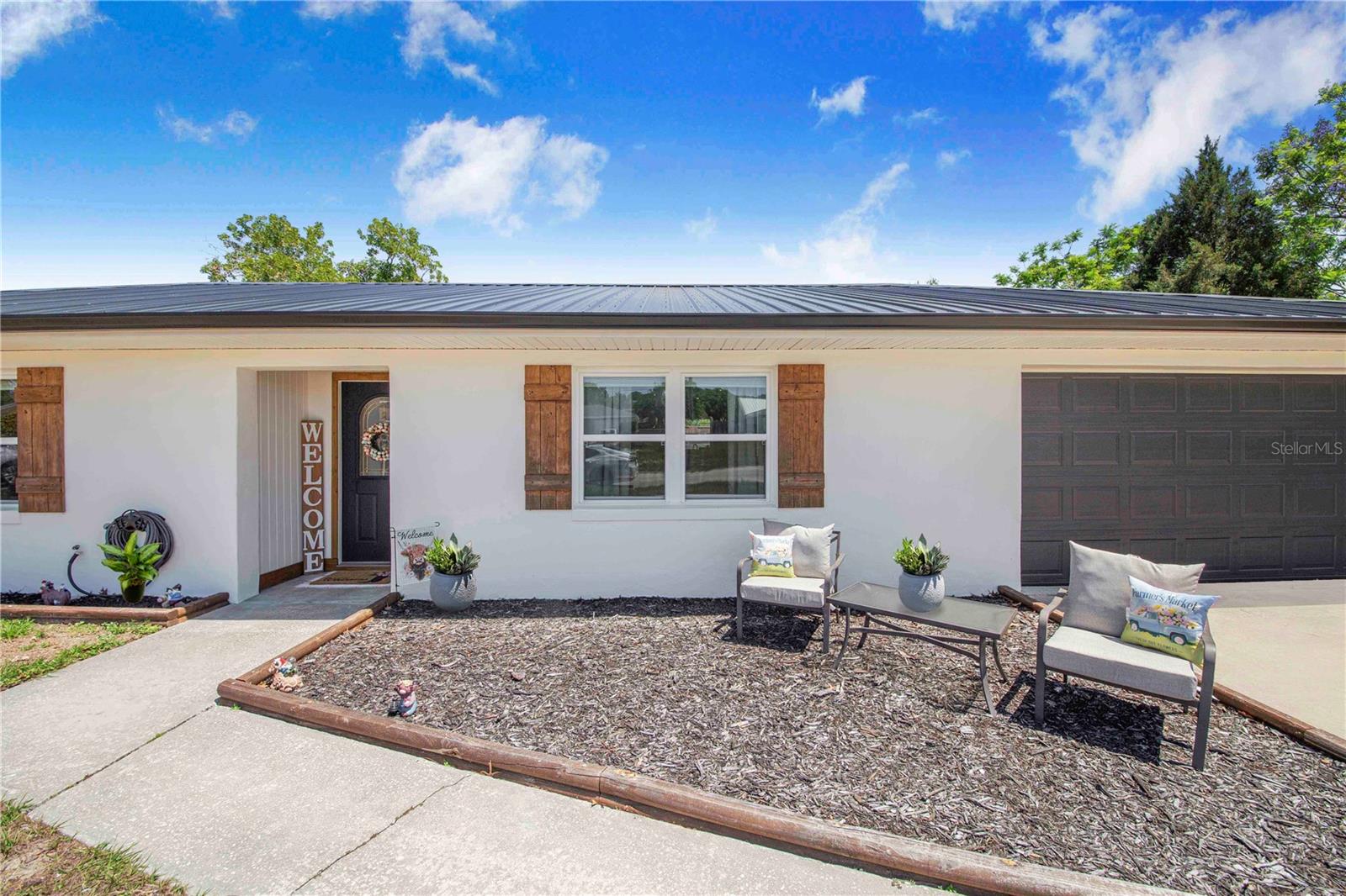 Image 4 of 44 For 838 Sherwood Drive