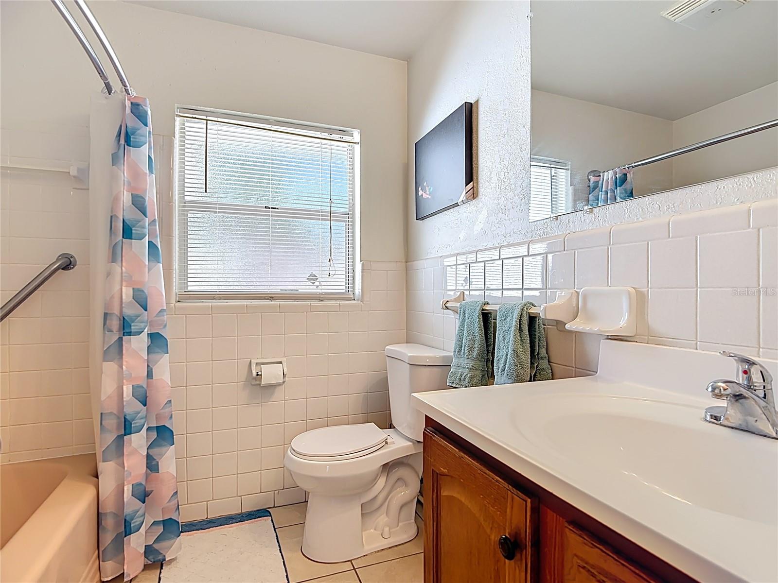 Image 30 of 38 For 831 Hillside Ave