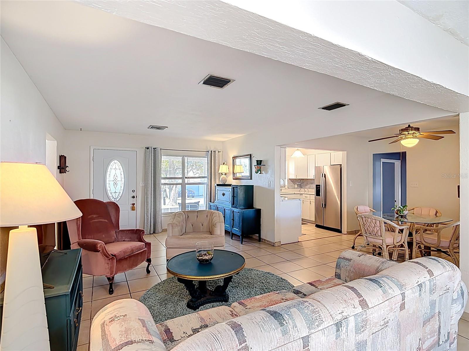Image 4 of 38 For 831 Hillside Ave