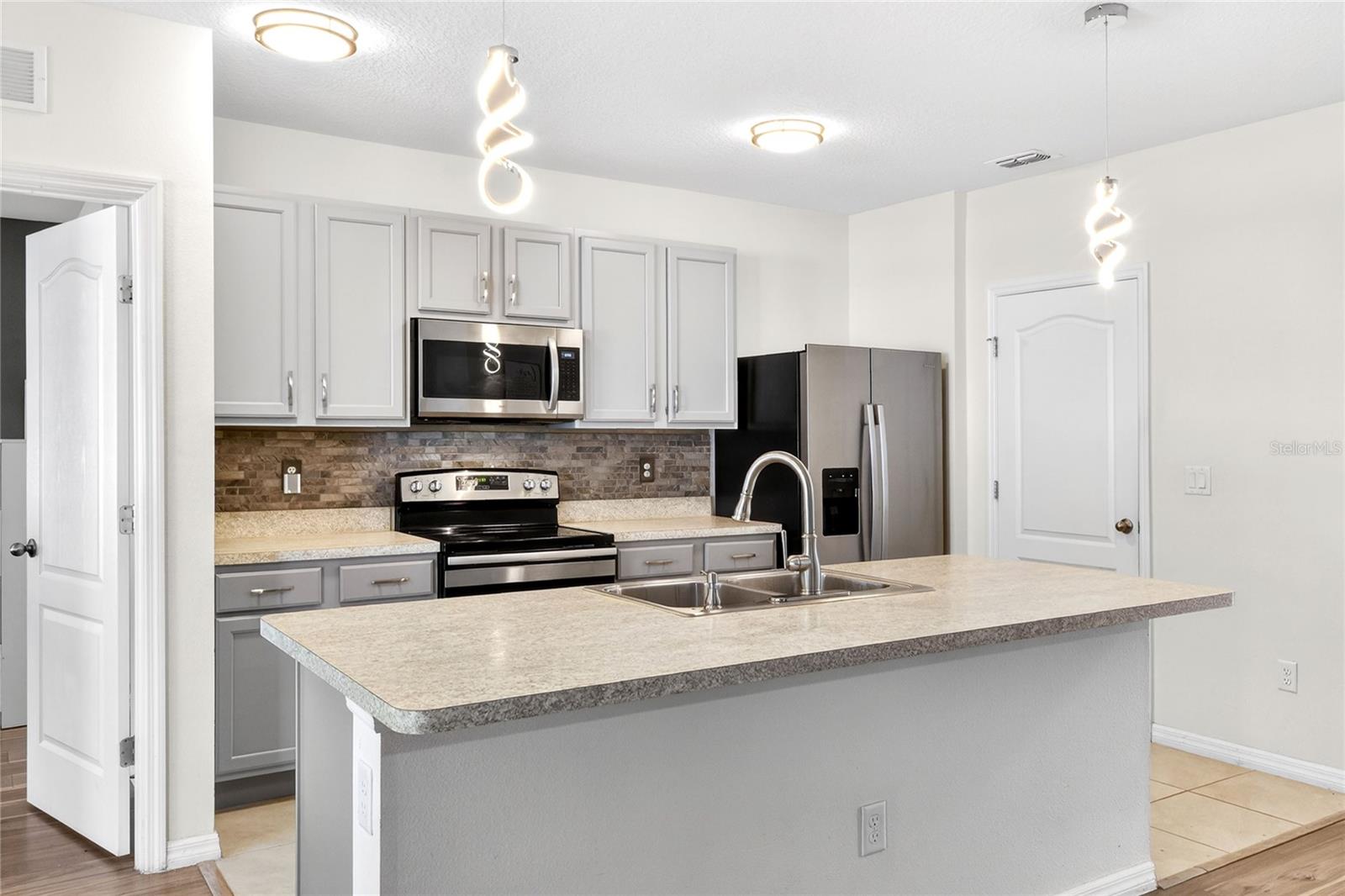 Image 21 of 44 For 208 Caleb Way