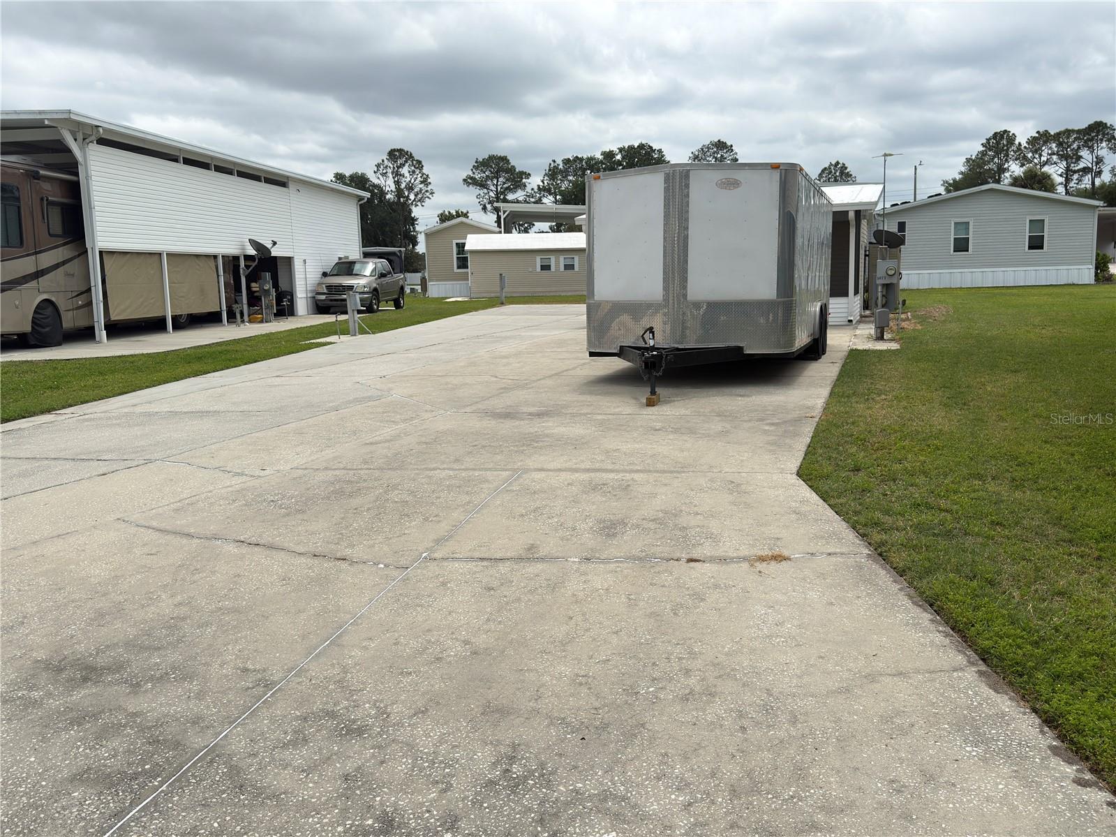 Image 4 of 27 For 5073 Shore Line Drive