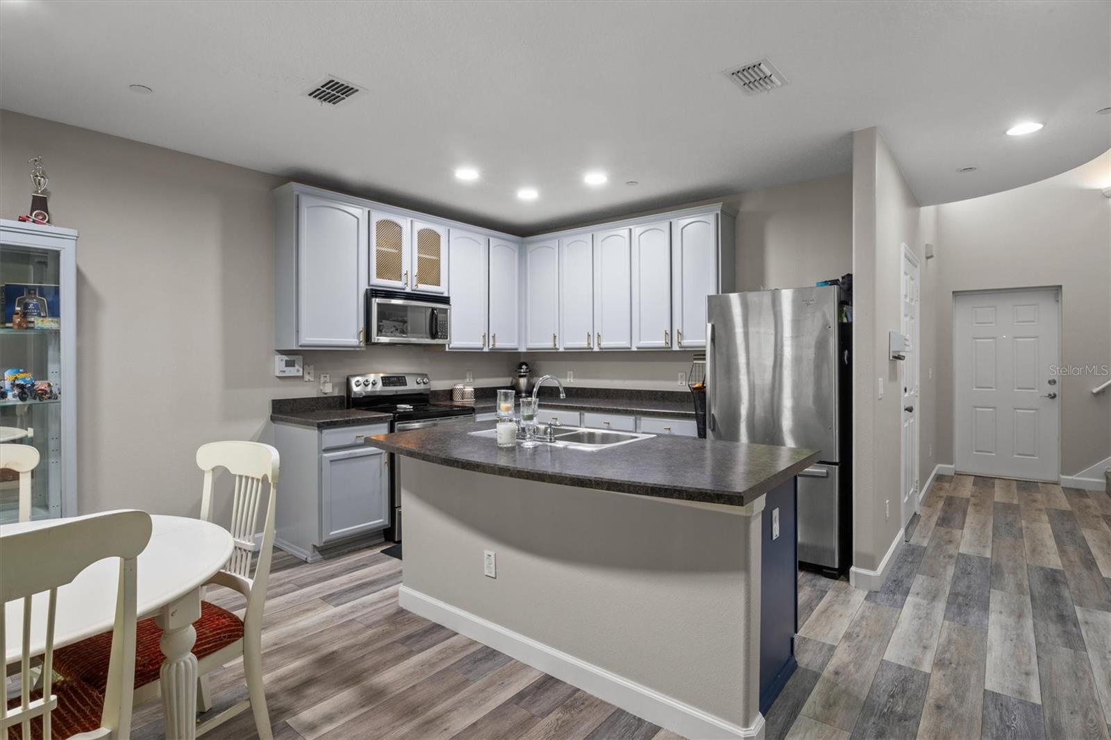 Image 4 of 18 For 5986 Tivoli Gardens Boulevard