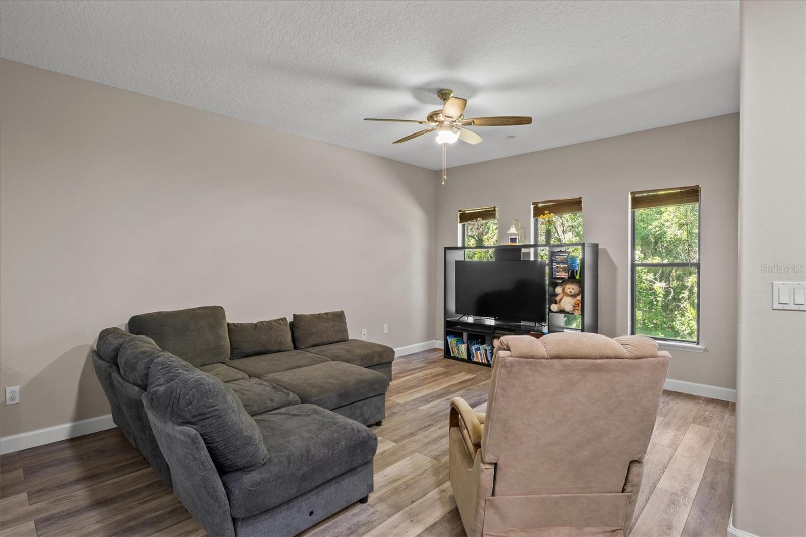 Image 8 of 18 For 5986 Tivoli Gardens Boulevard