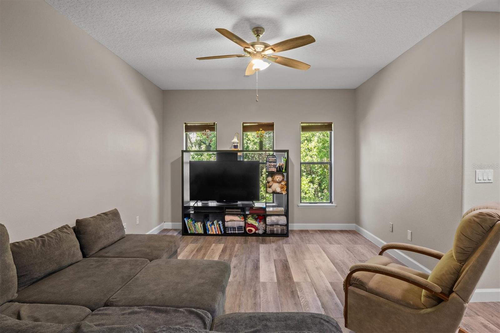 Image 9 of 18 For 5986 Tivoli Gardens Boulevard