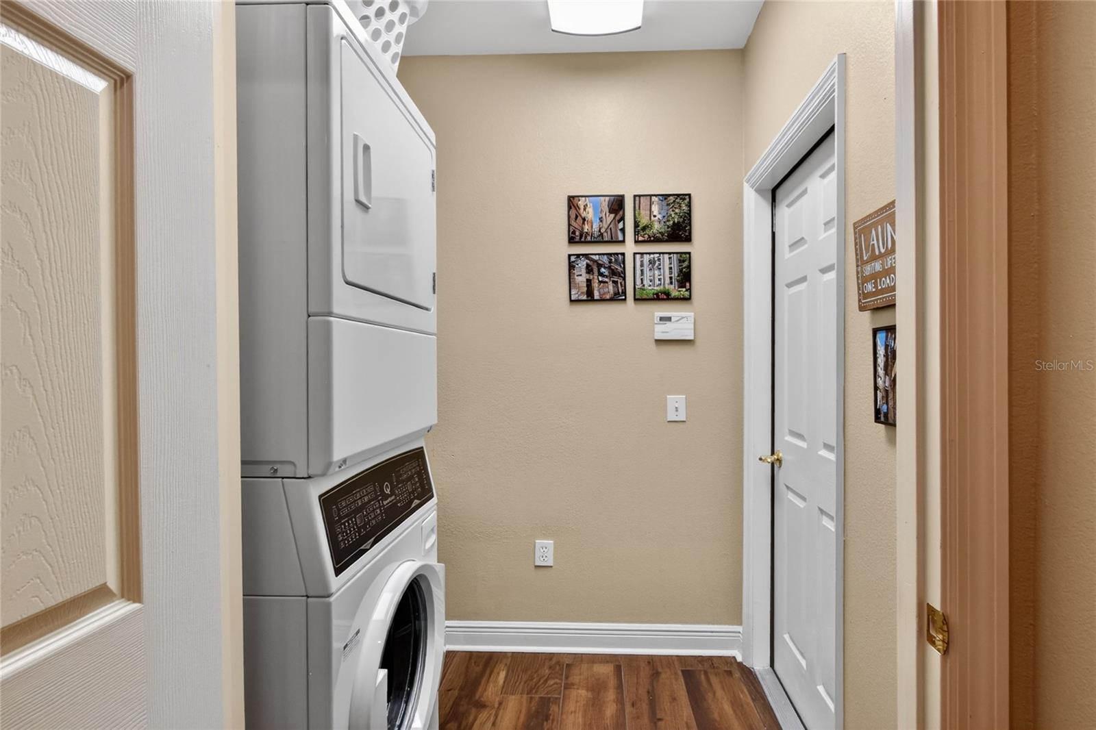 Image 42 of 66 For 606 Grasslands Village Circle