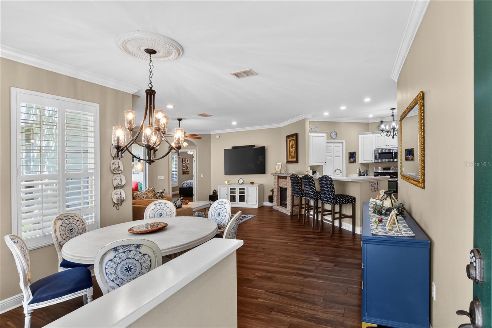 Image 9 of 66 For 606 Grasslands Village Circle