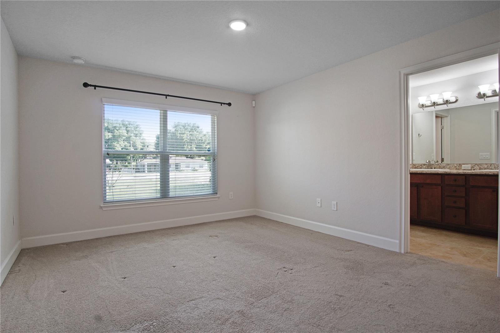 Image 12 of 27 For 1217 Forest Hills Drive