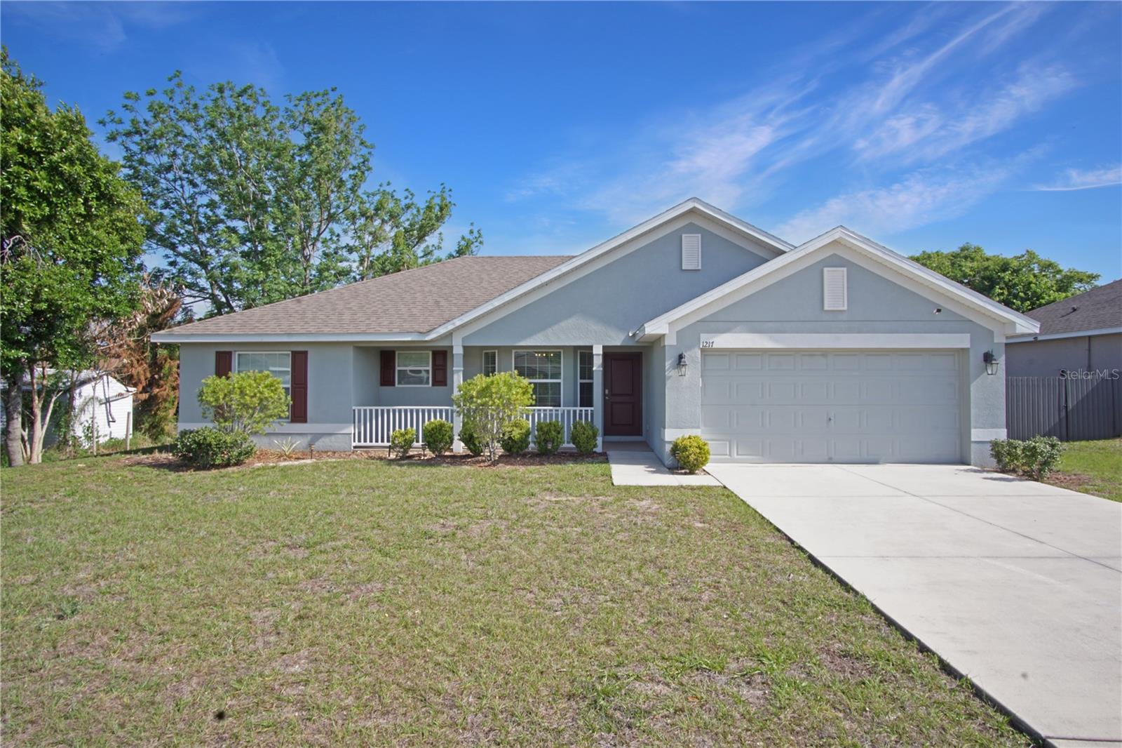 Image 4 of 27 For 1217 Forest Hills Drive