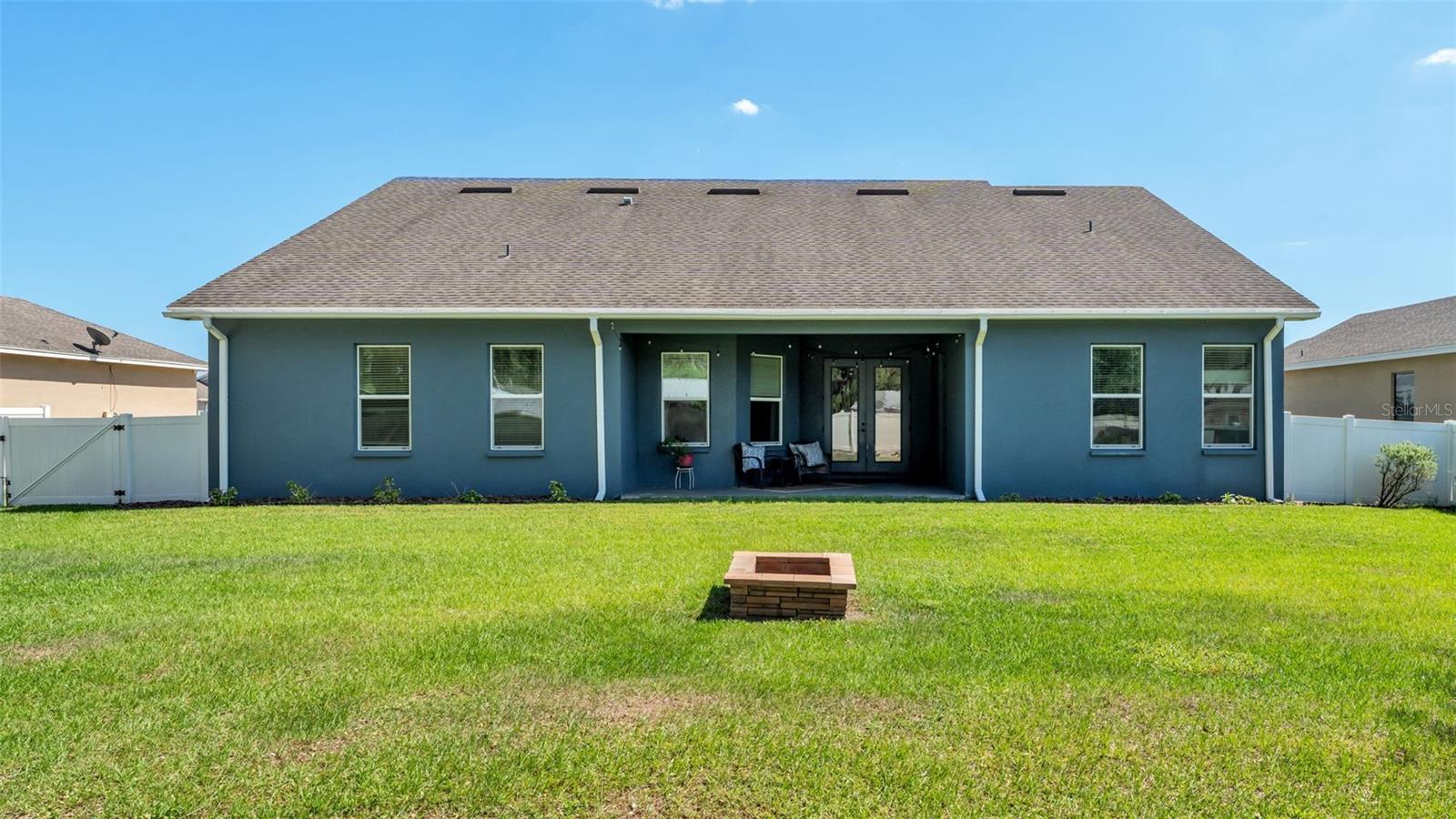 Image 13 of 52 For 254 Kissengen Park Drive