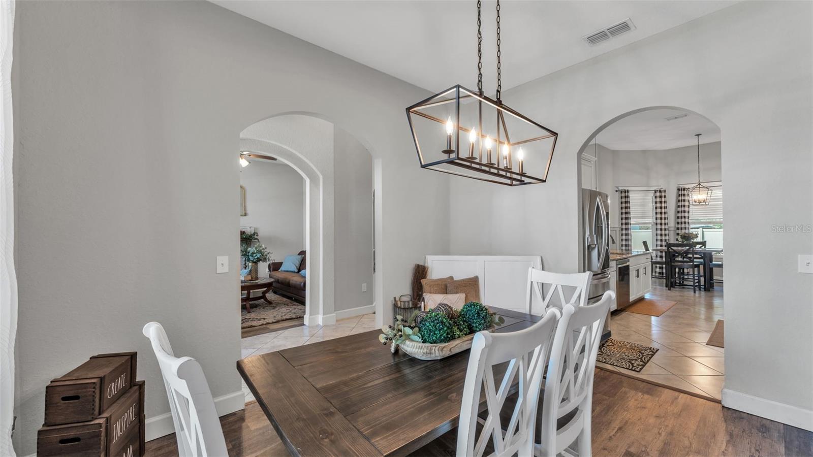 Image 15 of 52 For 254 Kissengen Park Drive