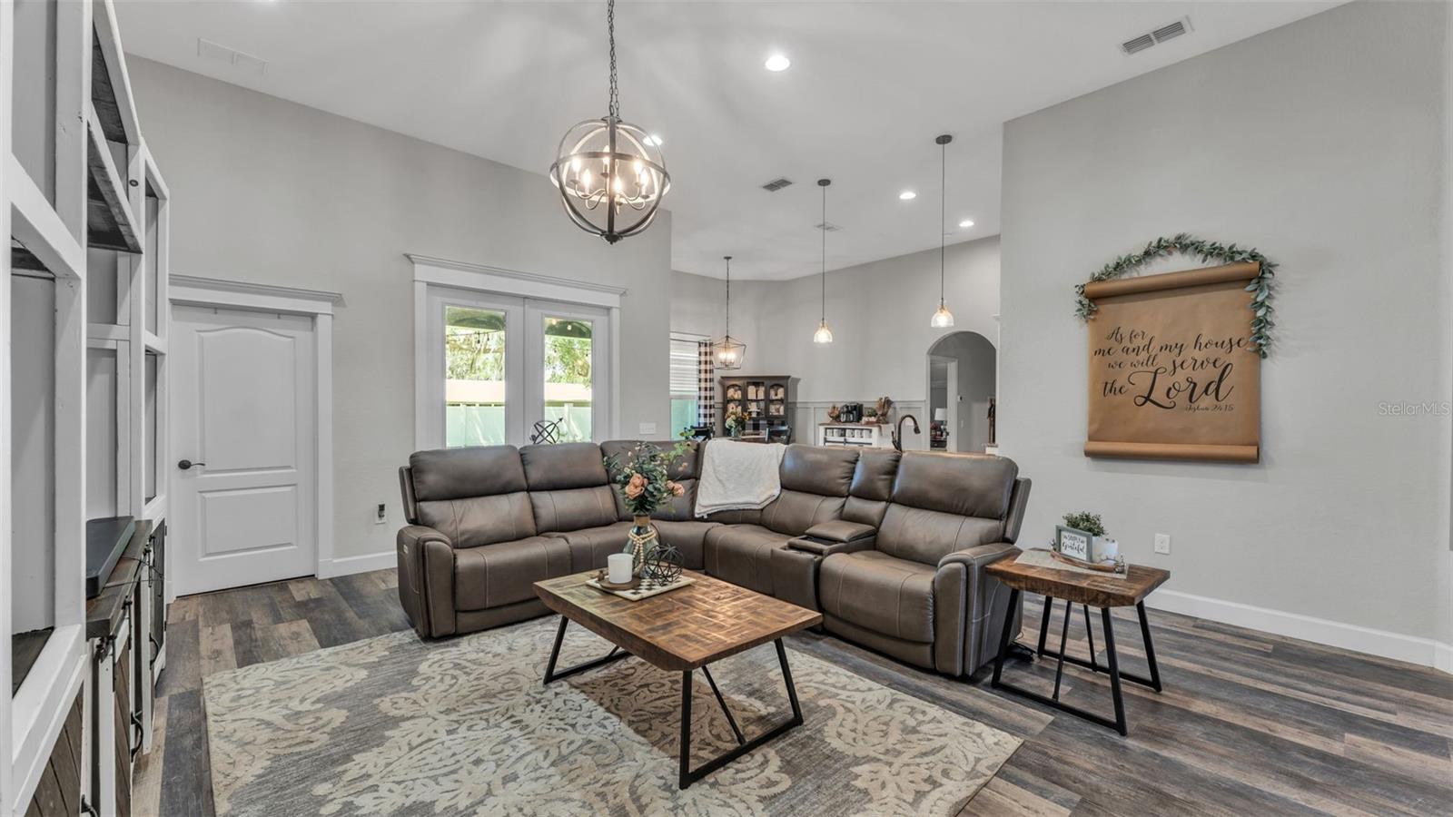 Image 31 of 52 For 254 Kissengen Park Drive