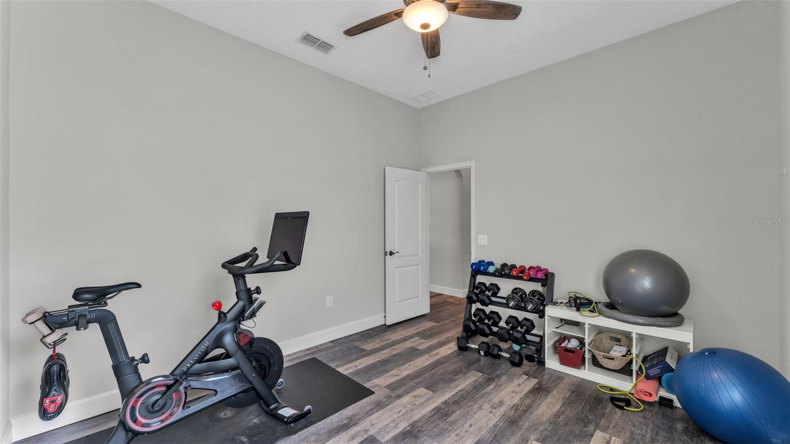 Image 45 of 52 For 254 Kissengen Park Drive