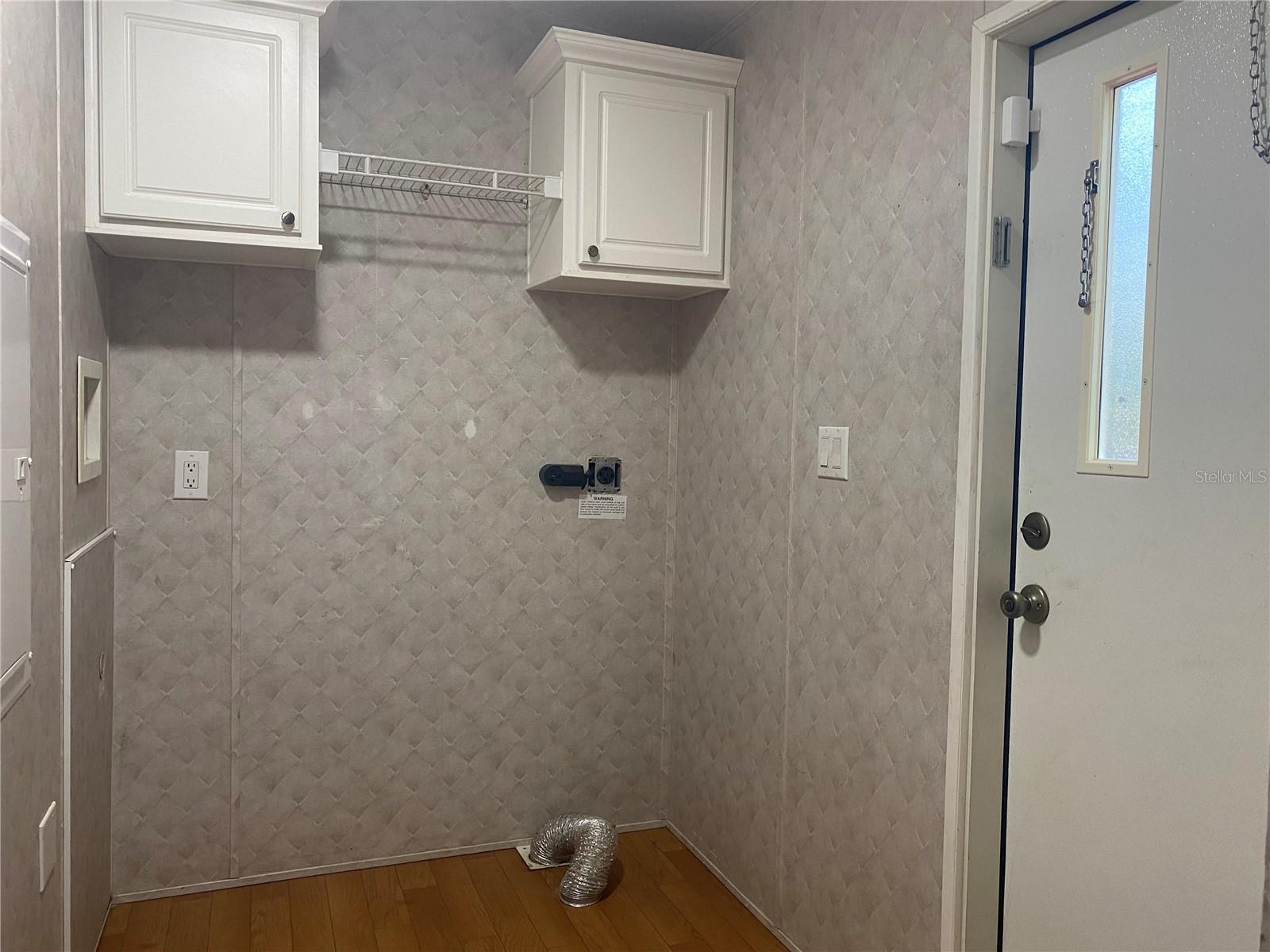 Image 17 of 37 For 19507 Hwy 60 E