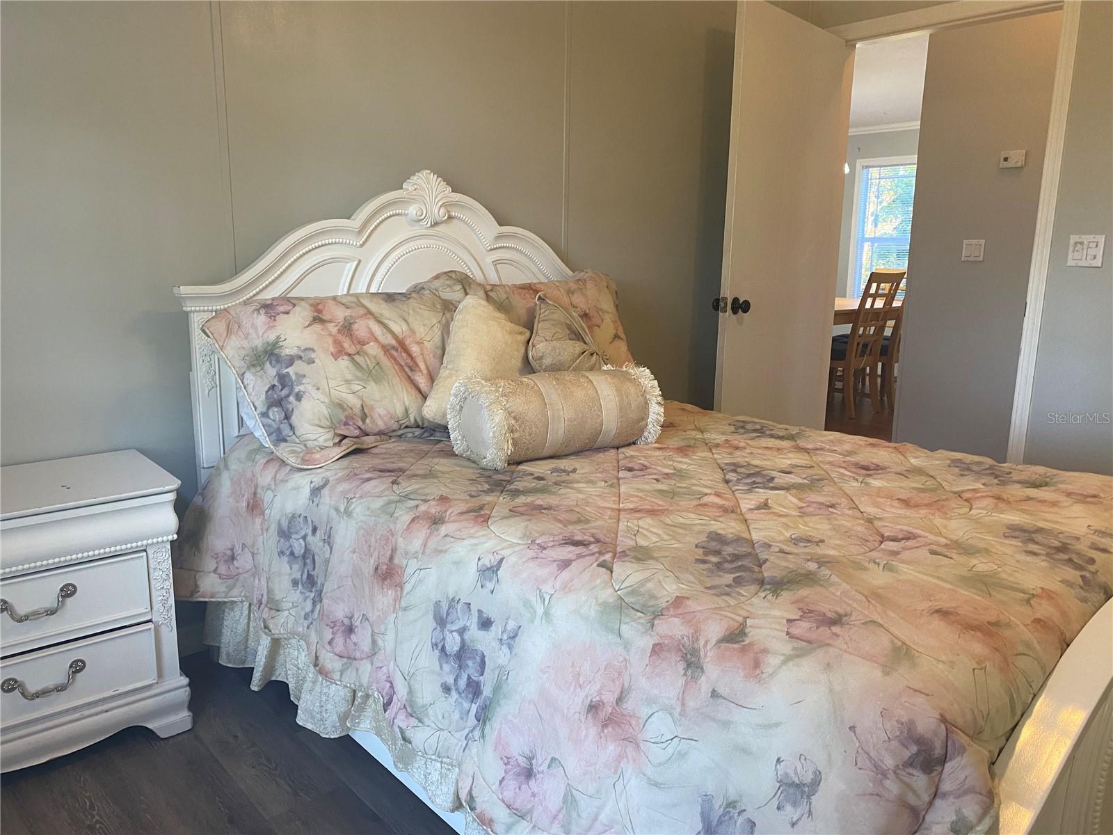 Image 18 of 37 For 19507 Hwy 60 E