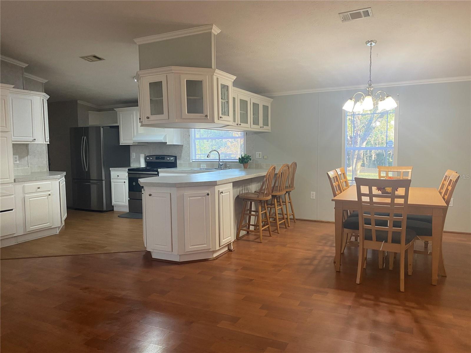 Image 6 of 37 For 19507 Hwy 60 E