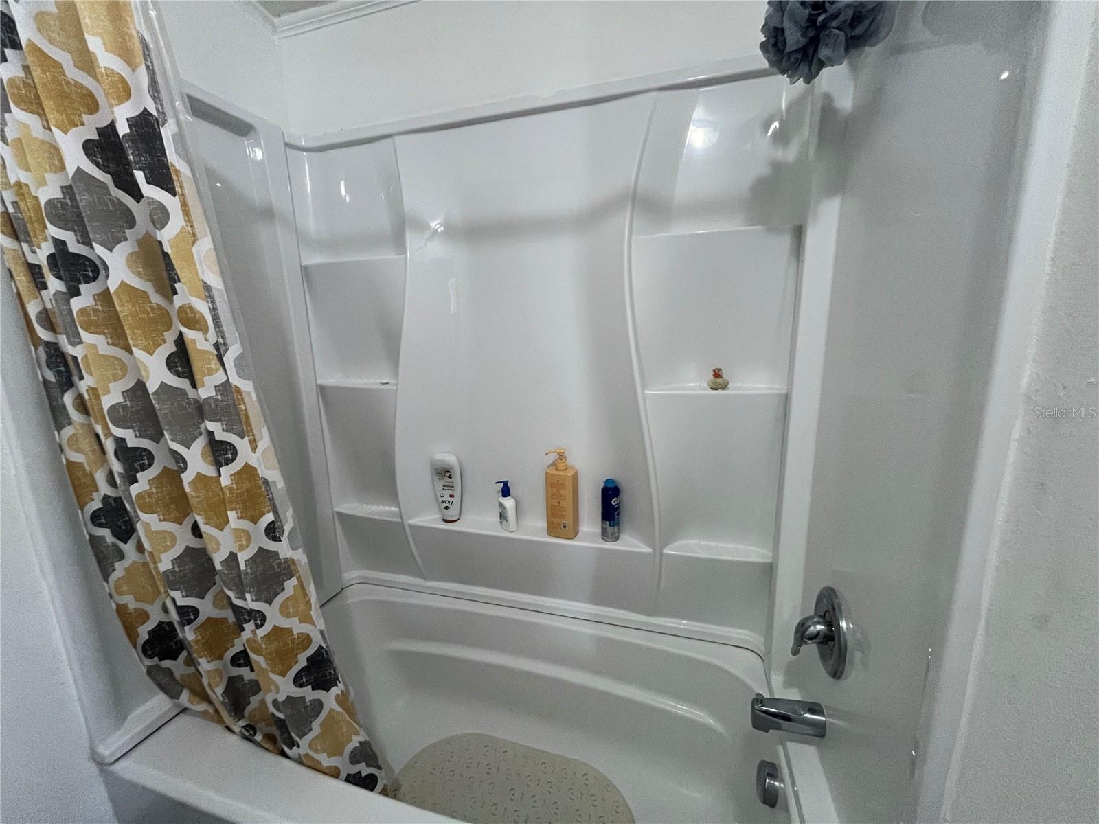 Image 21 of 66 For 10780 State Road 60 E