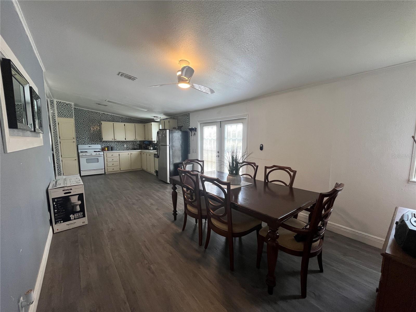 Image 4 of 66 For 10780 State Road 60 E